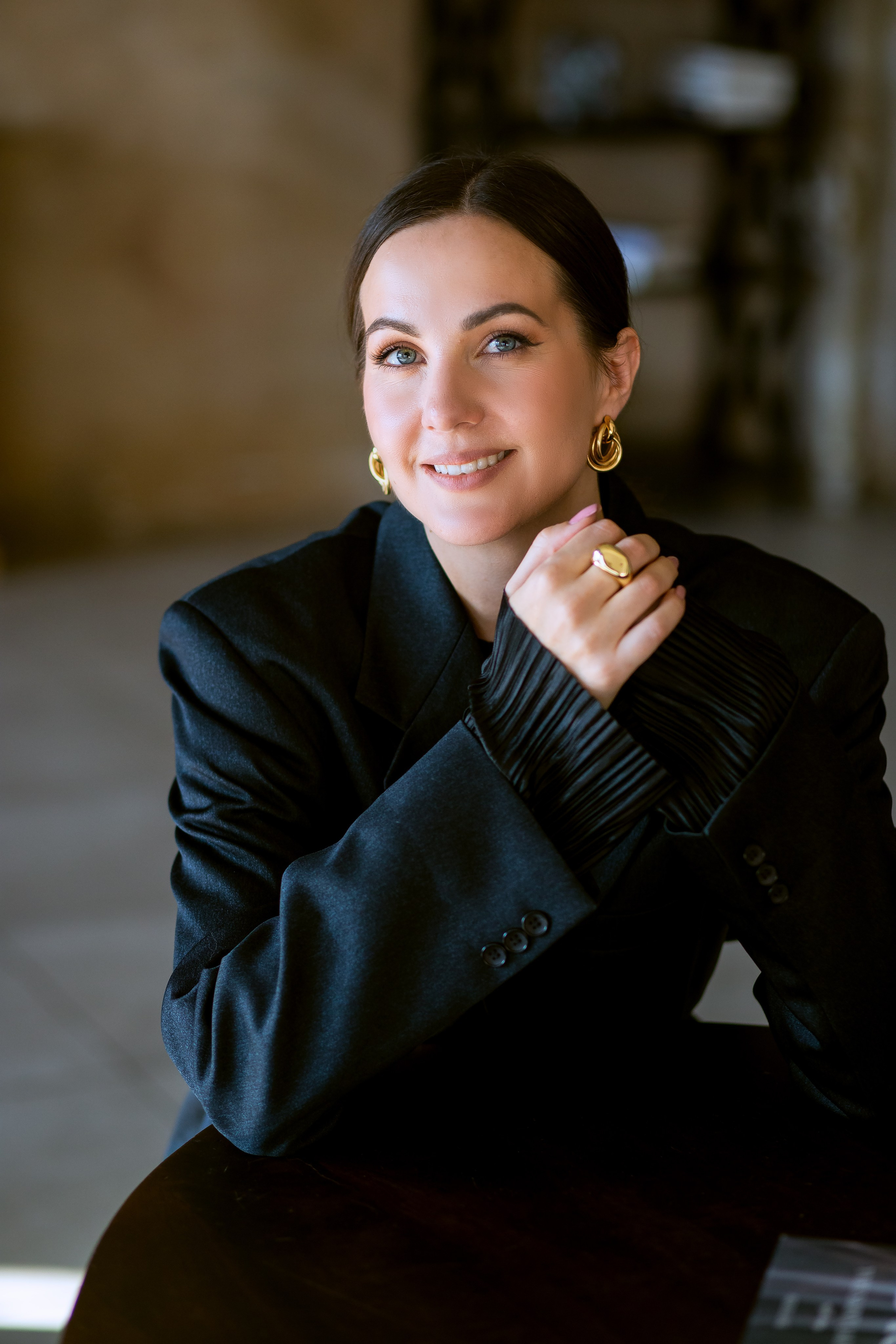 Деловой женский портрет в студии. Семейный фотограф в Москве Влада Лунина