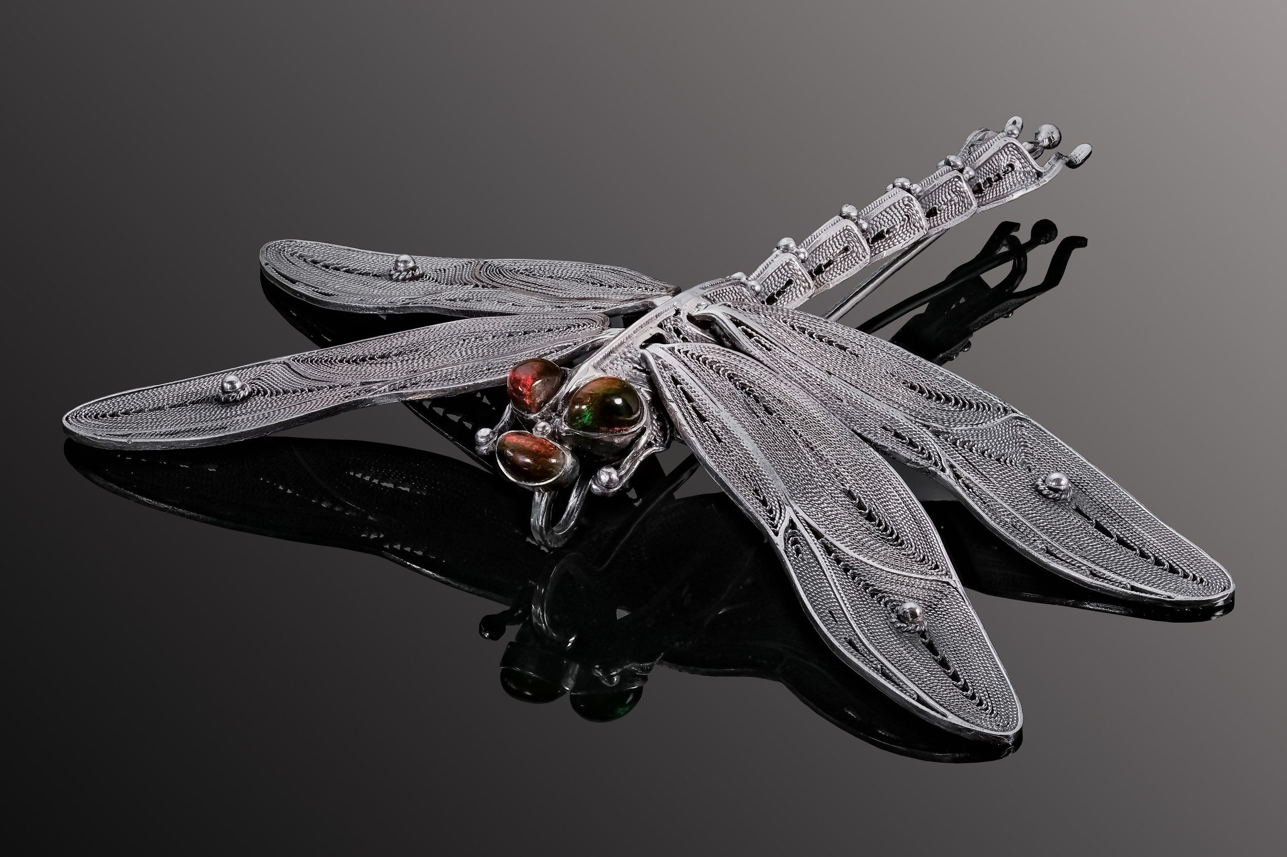 Рекламная эксклюзивная предметная фотосъёмка ювелирных изделий в Москве  тел +7 966-003-13-07. Высококачественная профессиональная рекламная фотосъёмка ювелирных украшений, драгоценных камней в Москве. Обучение, консультация