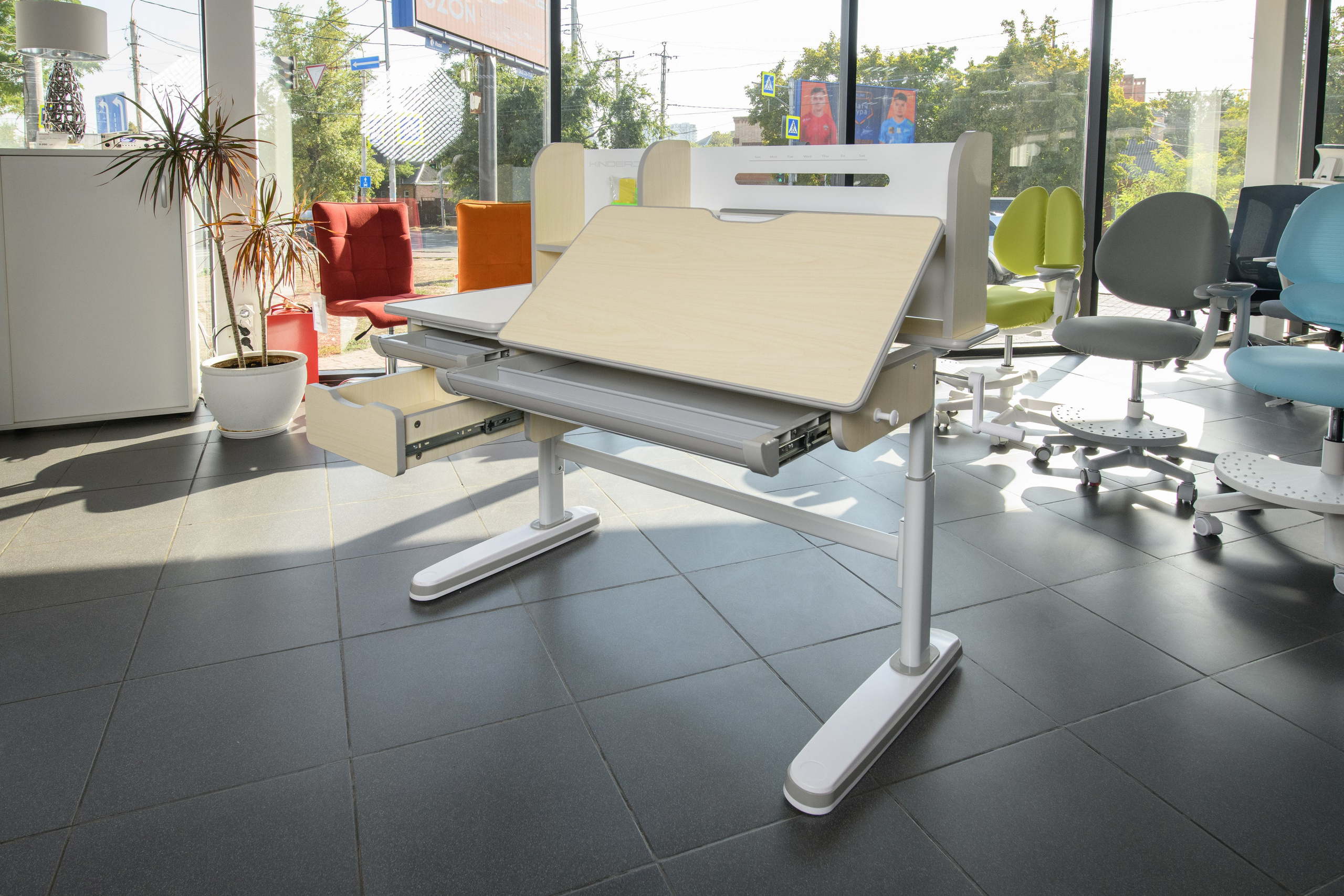 Интерьер мебельного салона Юнитекс. Профессиональная фотосъемка. Ростов-на-Дону