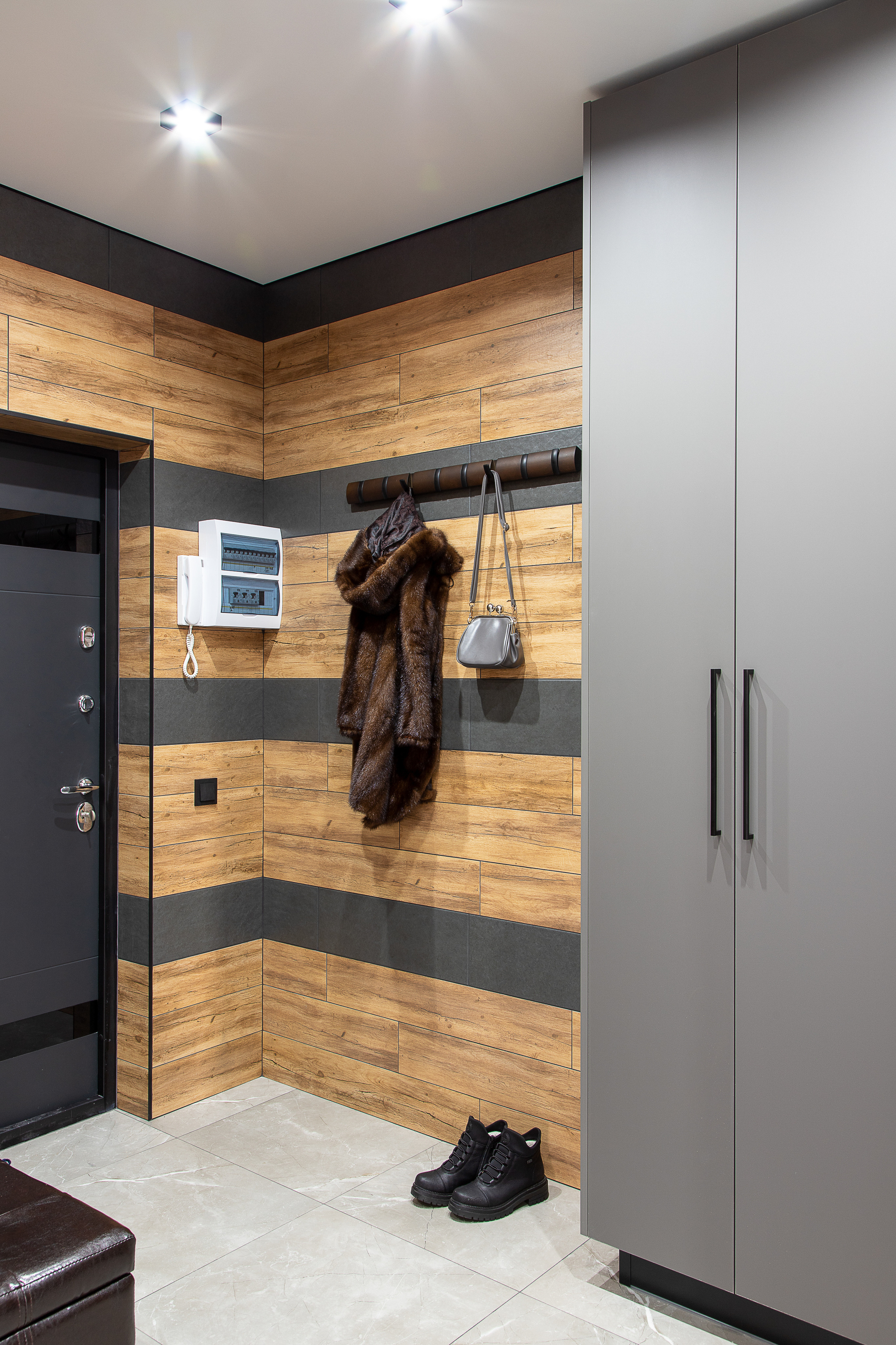 Ателье мебели и дизайна Modul. Кухня-прихожая. Интерьерный фотограф Краснодар. Галина Ладыгина