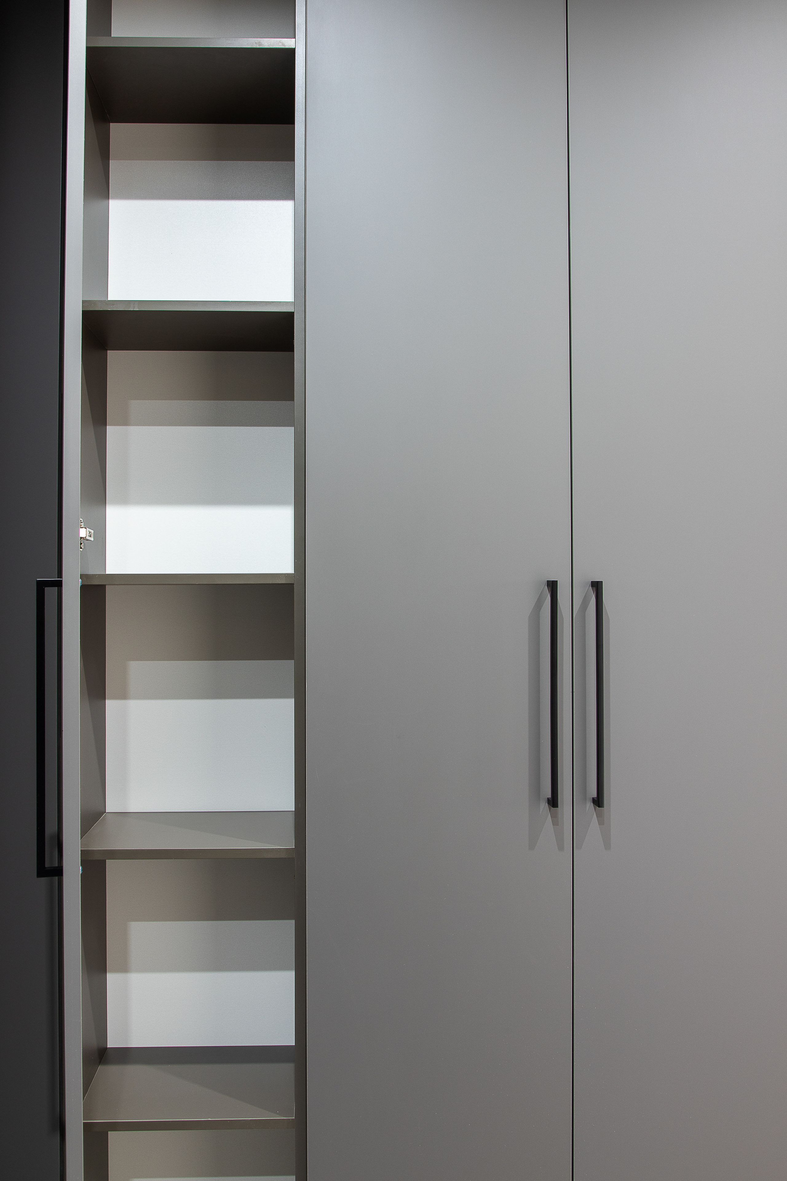 Ателье мебели и дизайна Modul. Кухня-прихожая. Интерьерный фотограф Краснодар. Галина Ладыгина