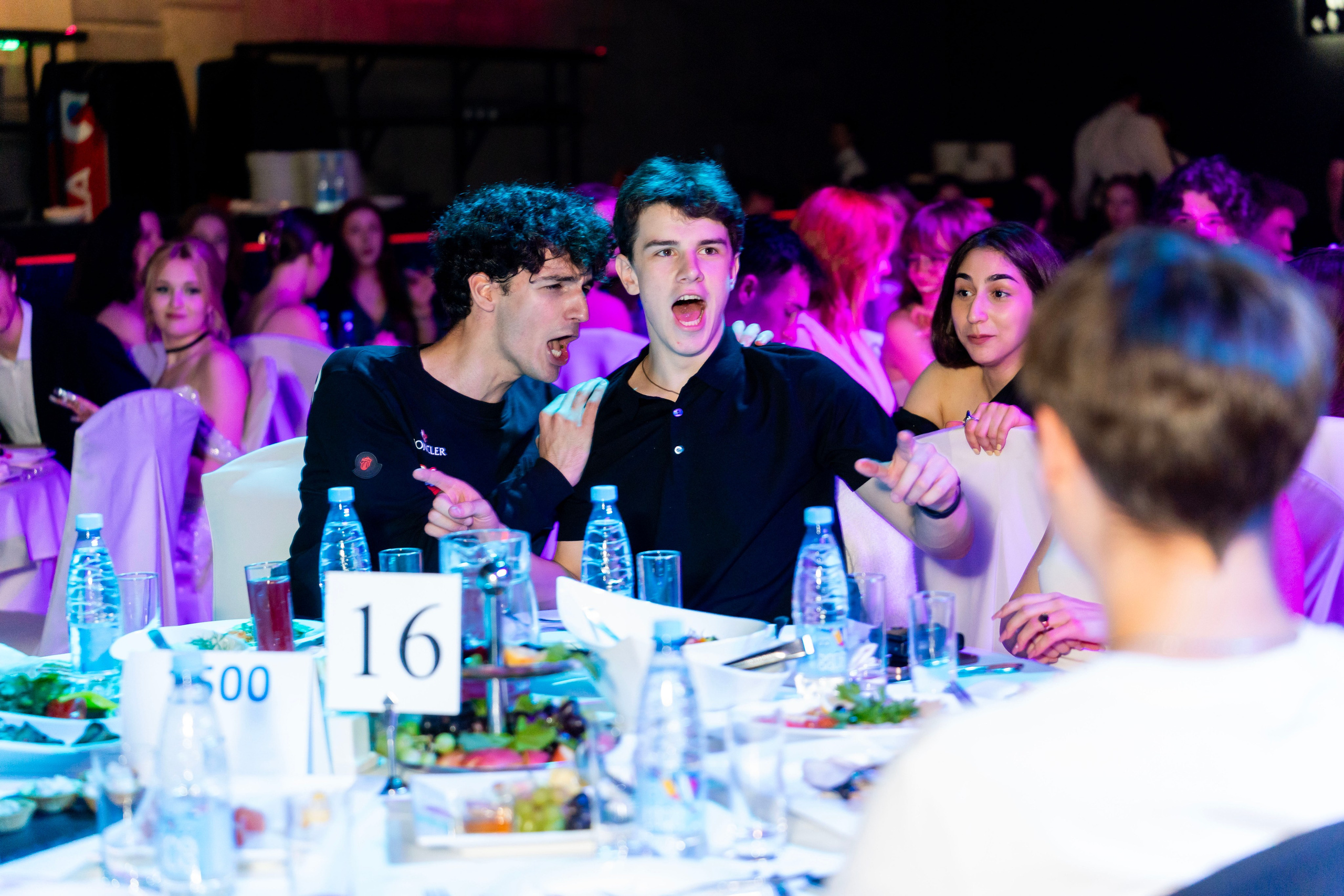 Выпускные 11 кл. Фотограф Юлия Попова