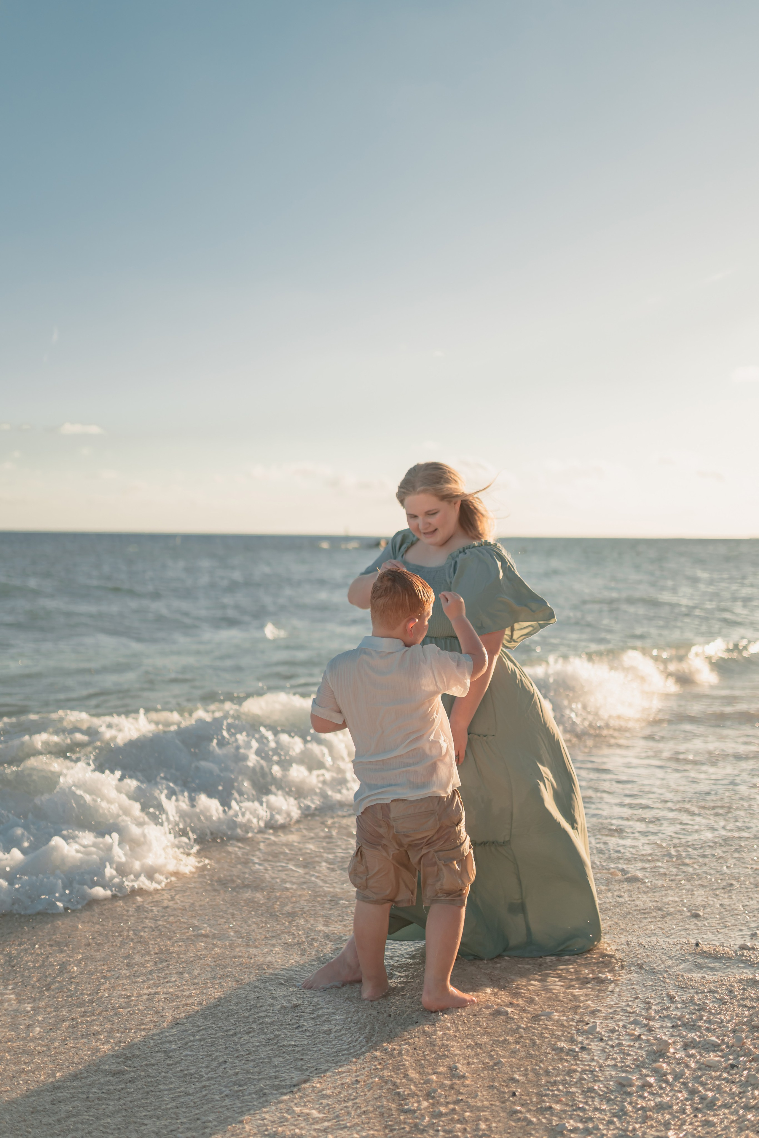 Ronni and her family. Gaukhar Baimagambet — Photographer and Videographer