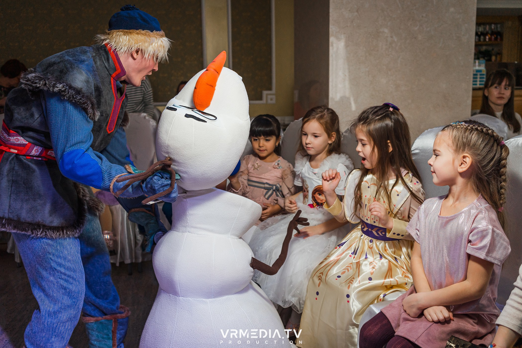 ХОЛОДНОЕ СЕРДЦЕ в ресторане «Империя»