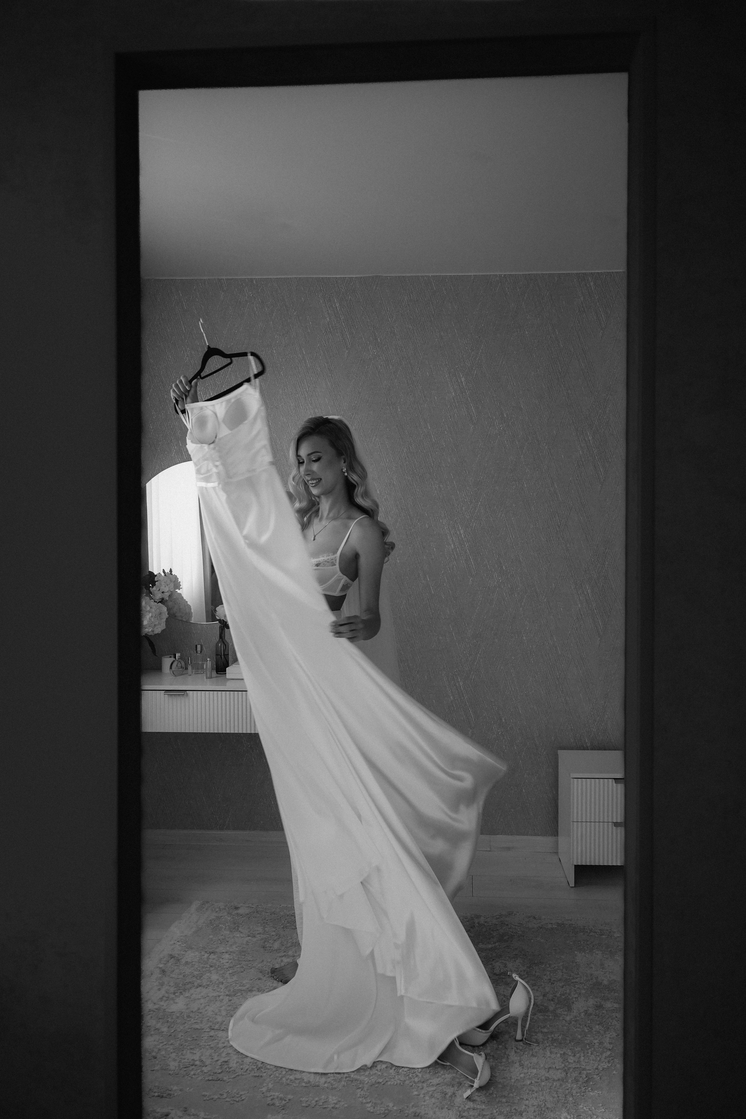 Astoria. VISUAL ARTIST · KRONGAUZ ANASTASIA