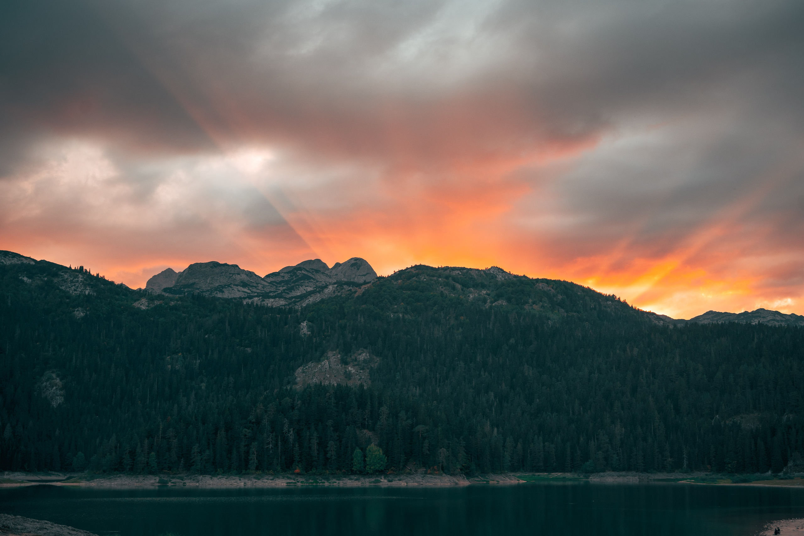 ДУРМИТОР. ЧЕРНОЕ ОЗЕРО. Фотограф в Белграде Чугреева Елена