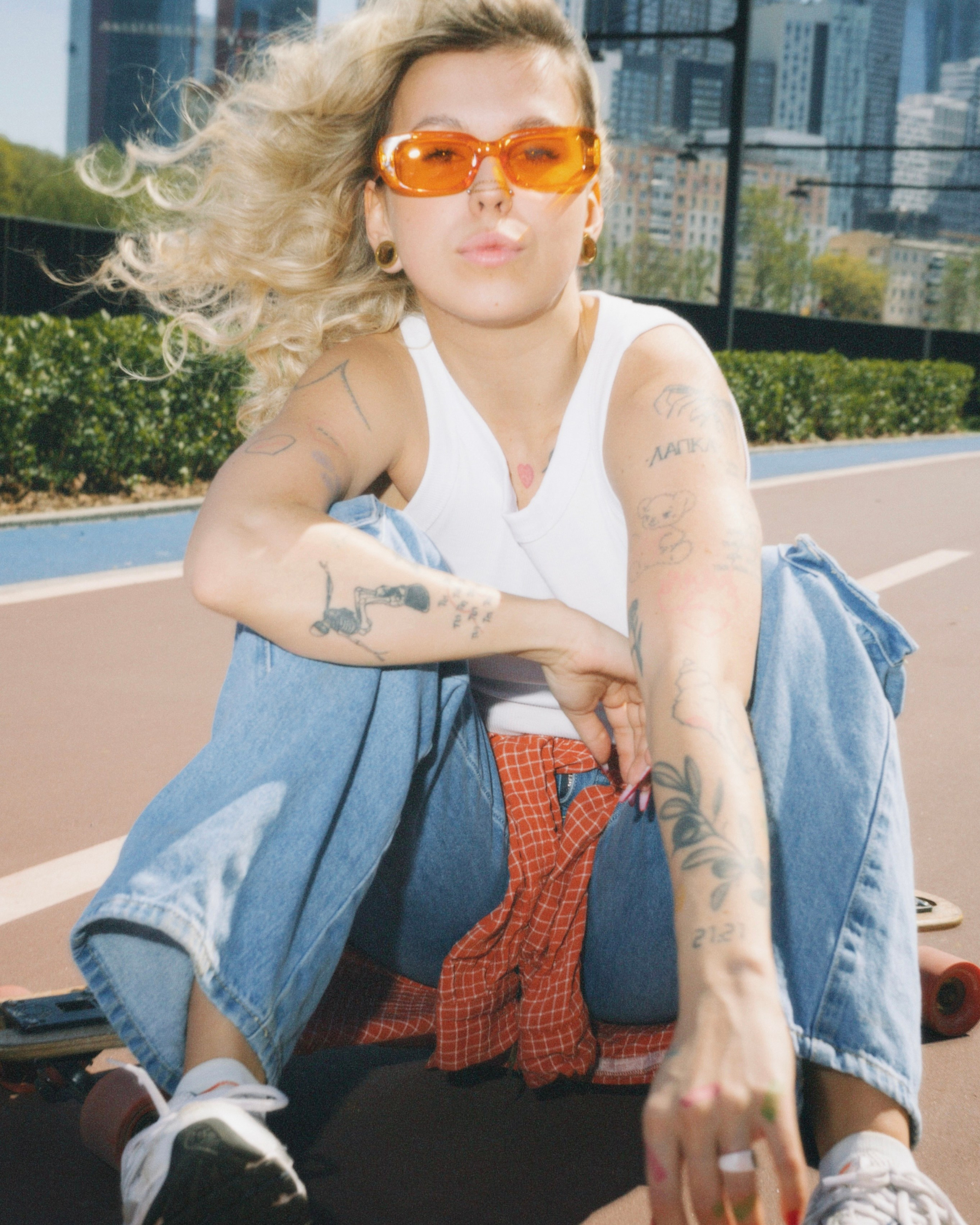 Maybee на лонгборде. Главная