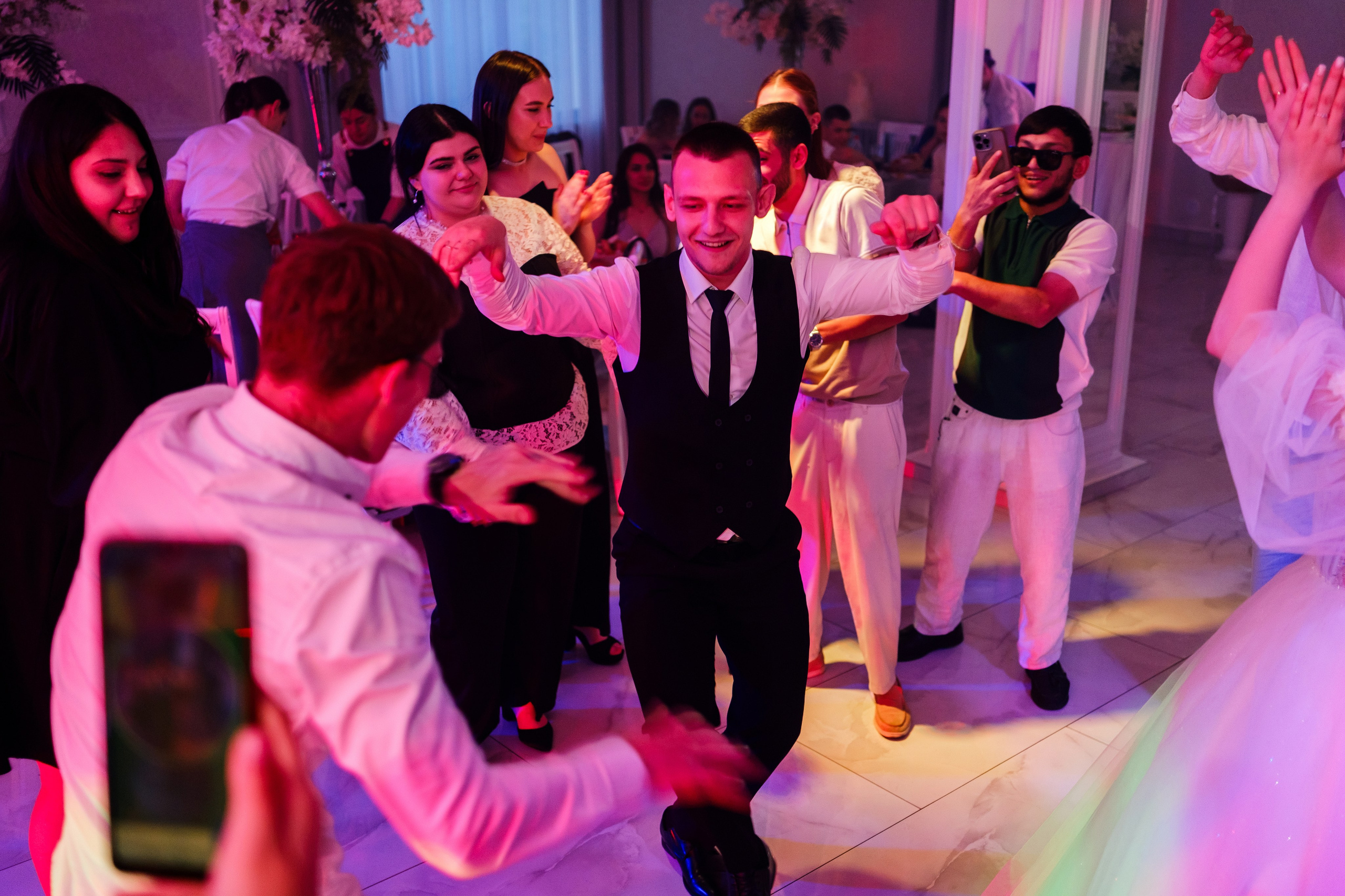 Тазабег и Диана. Свадебный фотограф | репортаж | праздники | крещение