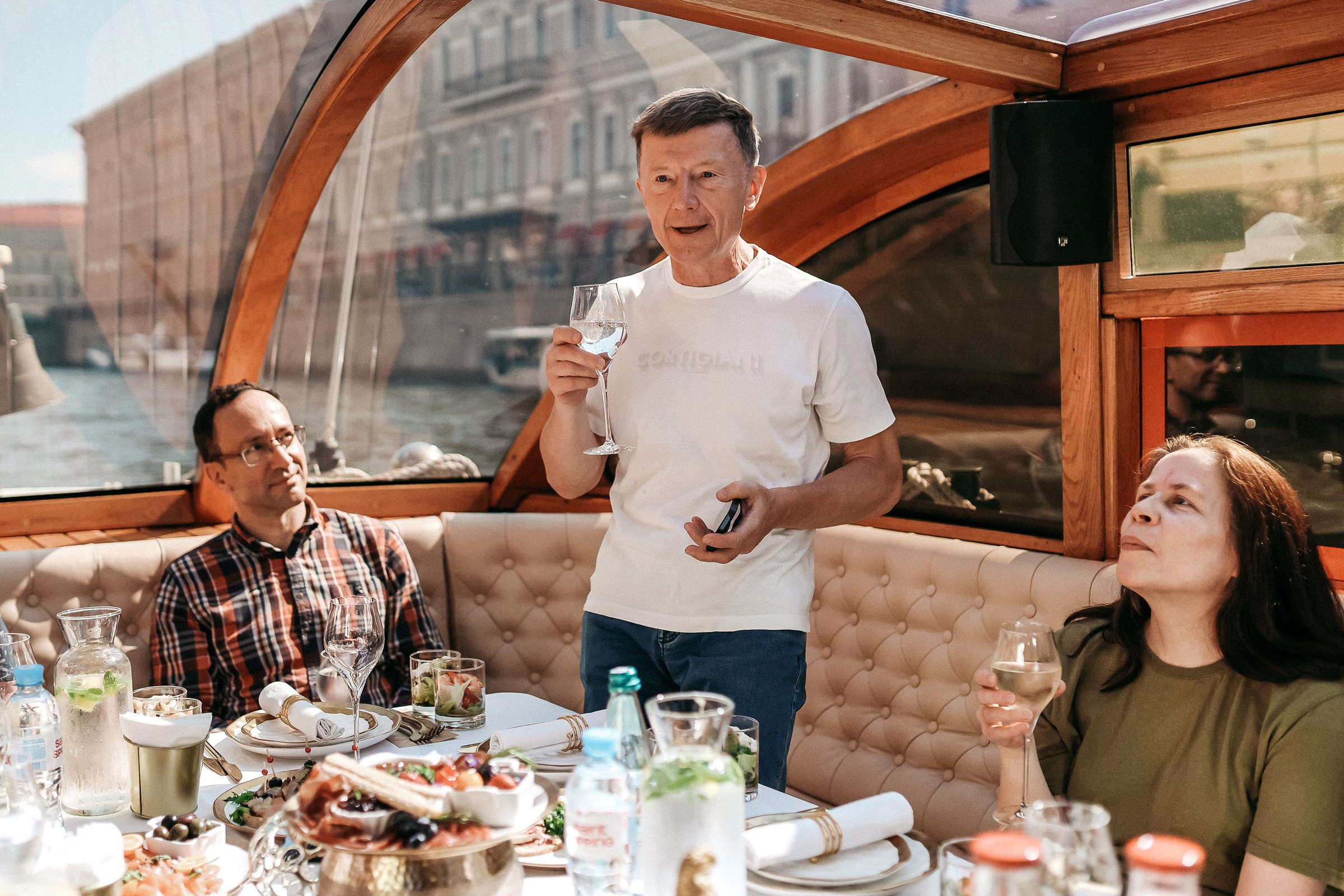 Репортажный фотограф на кораблик Питер