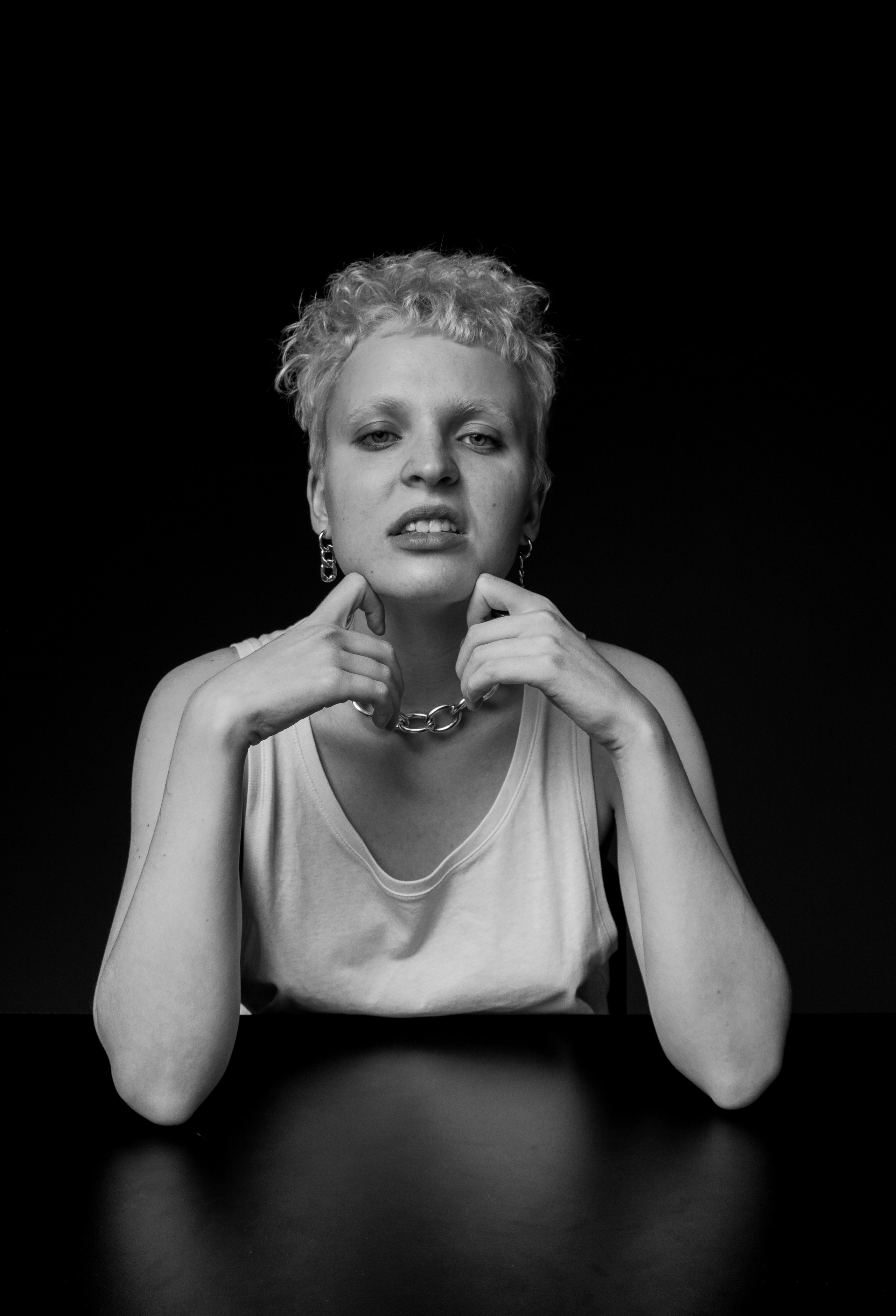 Эмоциональный портрет в Краснодаре. AI Фотограф Краснодар: мужские и женские фотосессии, стилизация съемки. Нейро-фотосессии онлайн