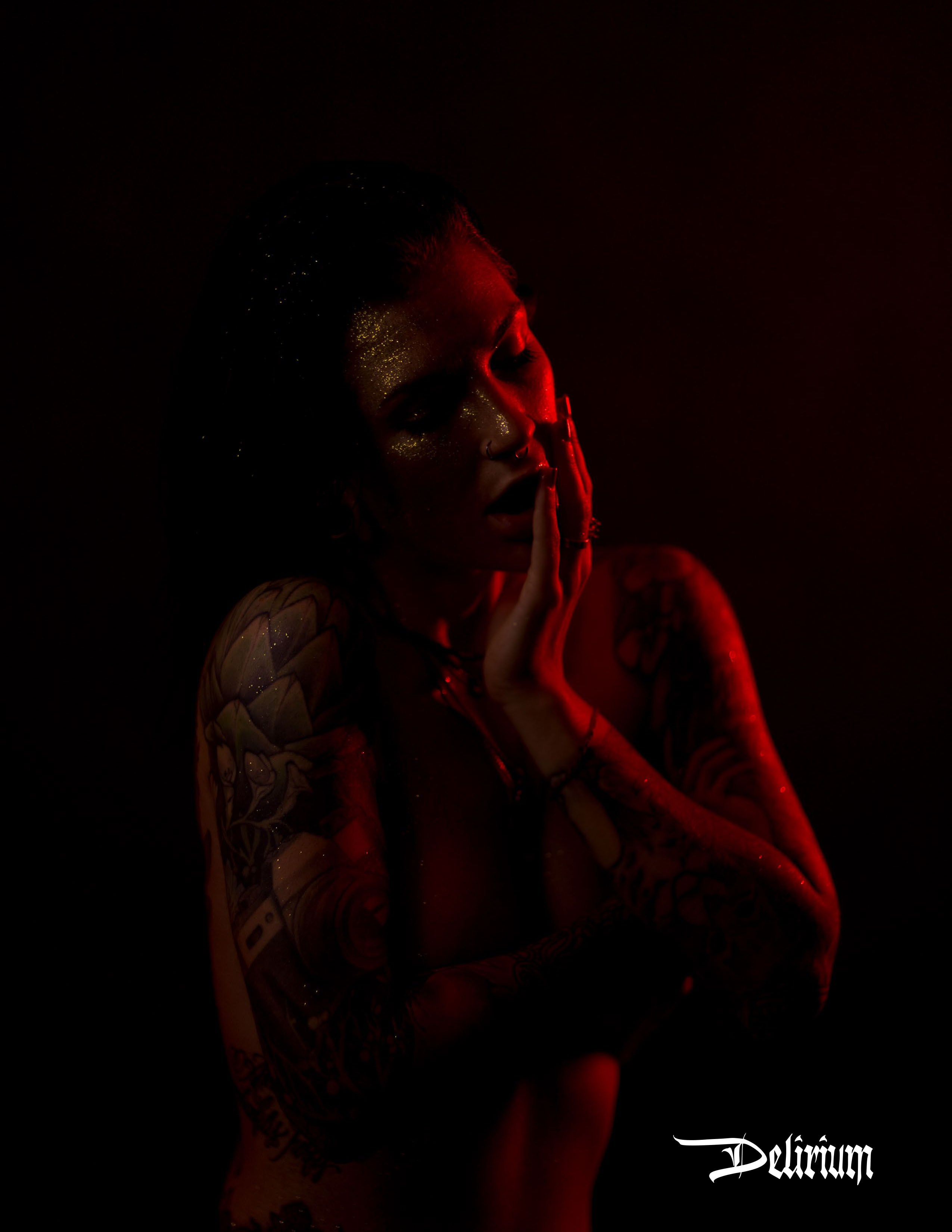 Публикация в журнале Delirium. Photomantis