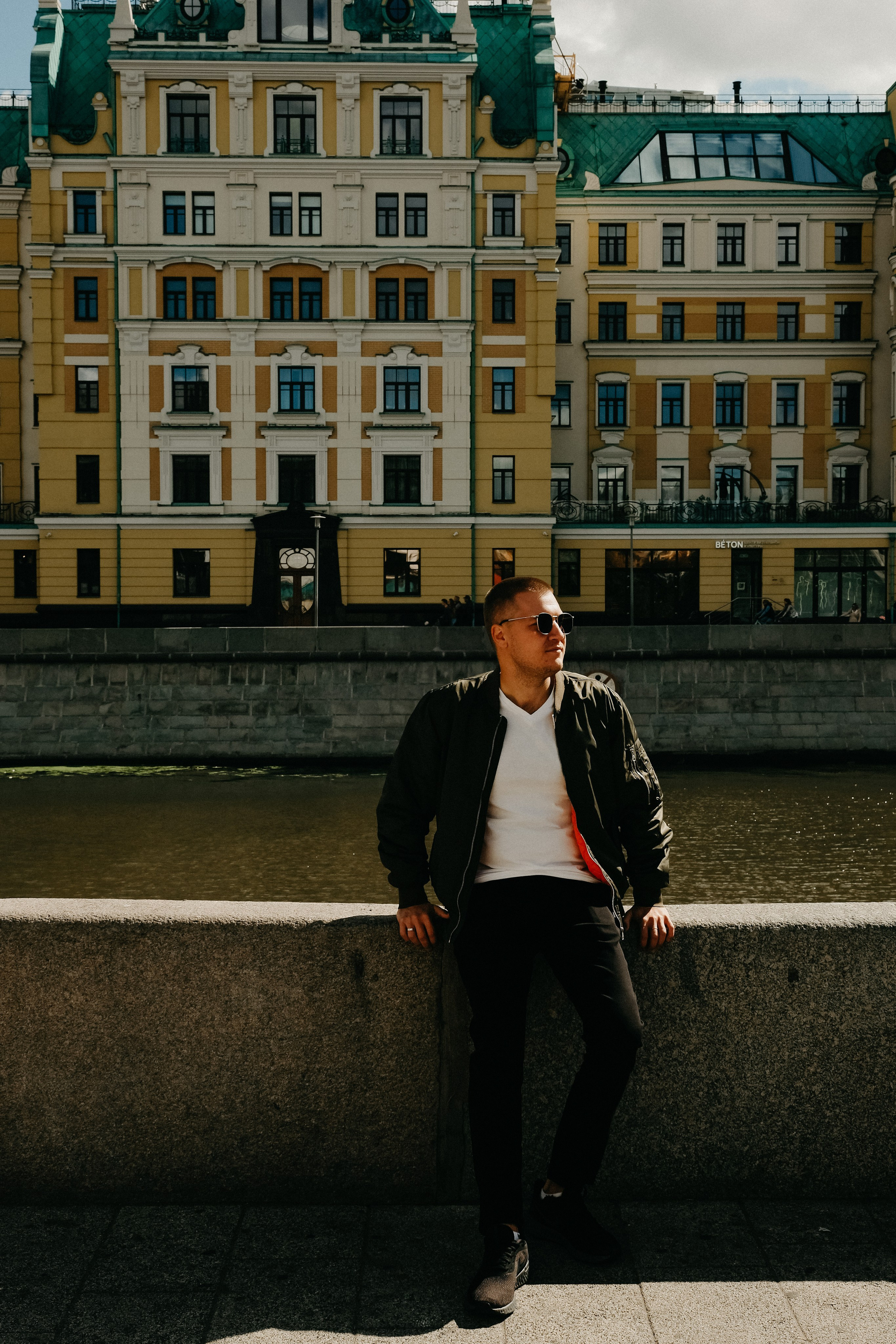 Солнце на Красном Октябре. Свадебный фотограф Александра Тюлякова