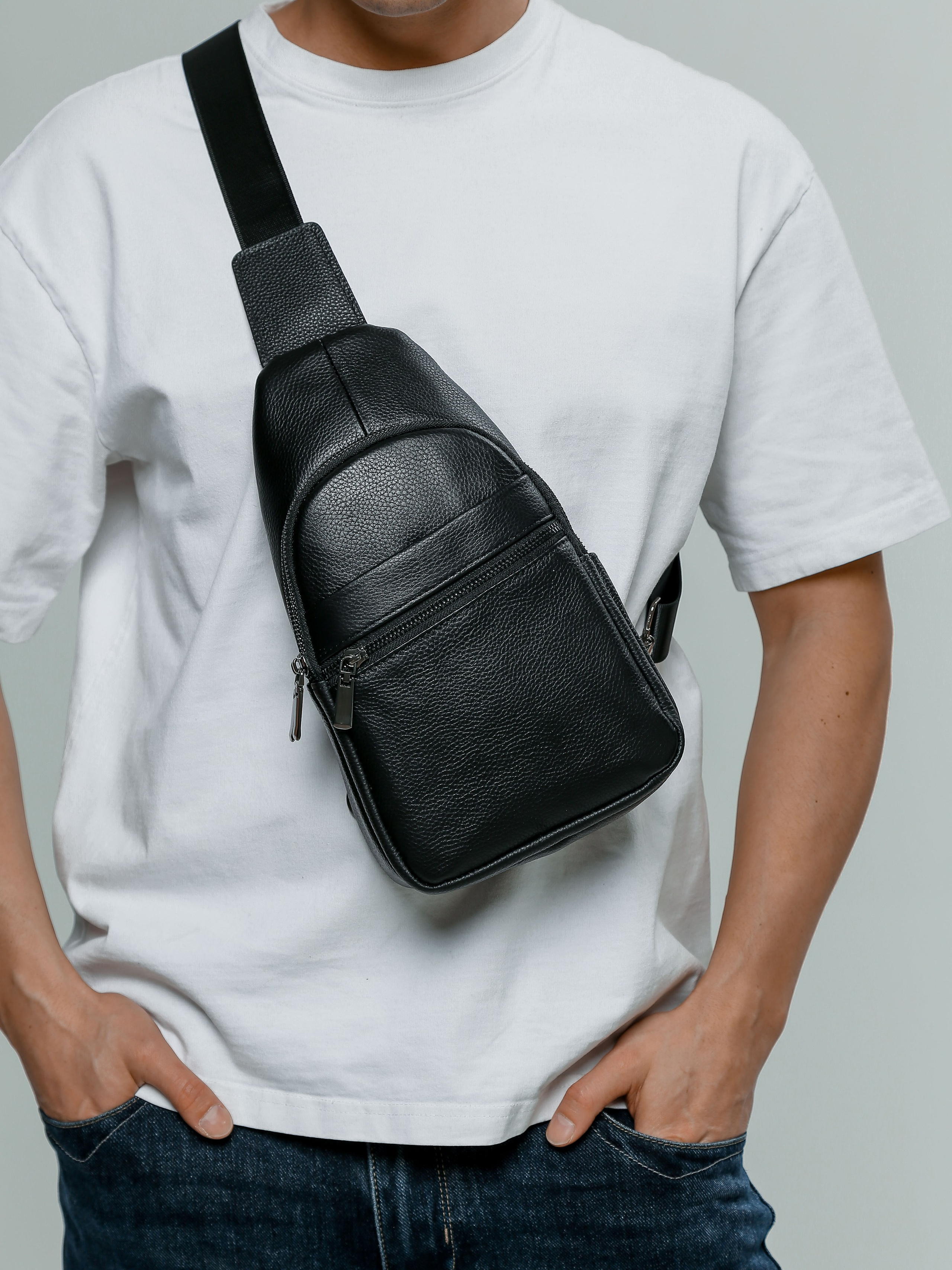 Коммерческая фотосессия мужских сумок для маркетплейсов и социальных сетей. Fashion фотограф в Санкт-Петербурге Савинова Ирина