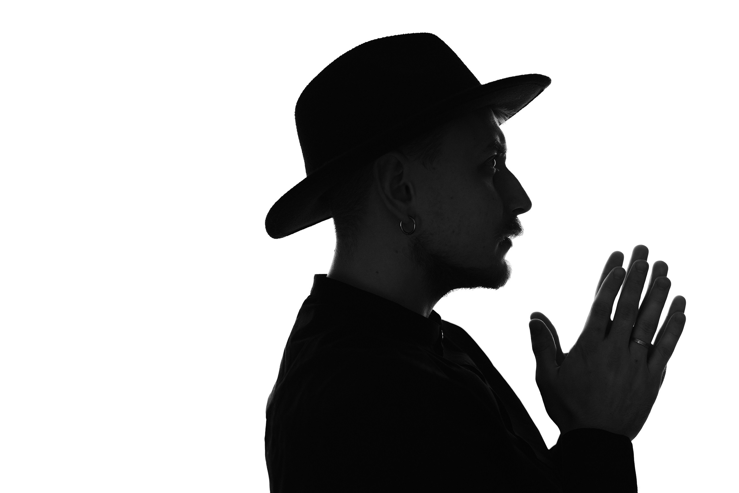 Креативная мужская фотосессия. Профессиональный фотограф в Новосибирске