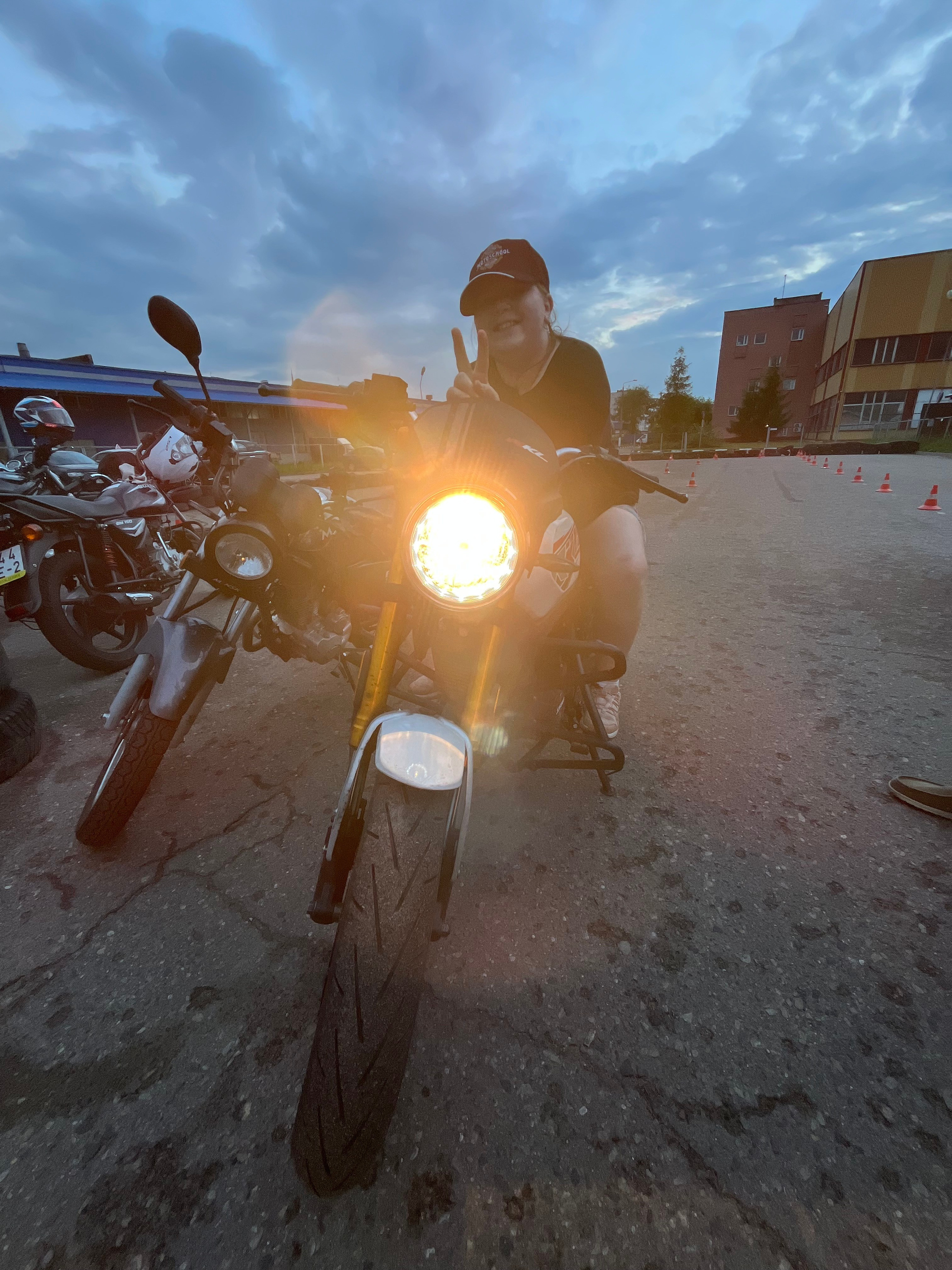 ТРЕНИРОВКИ. МОТОШКОЛА в городе Витебске. Обучение категории А и А1