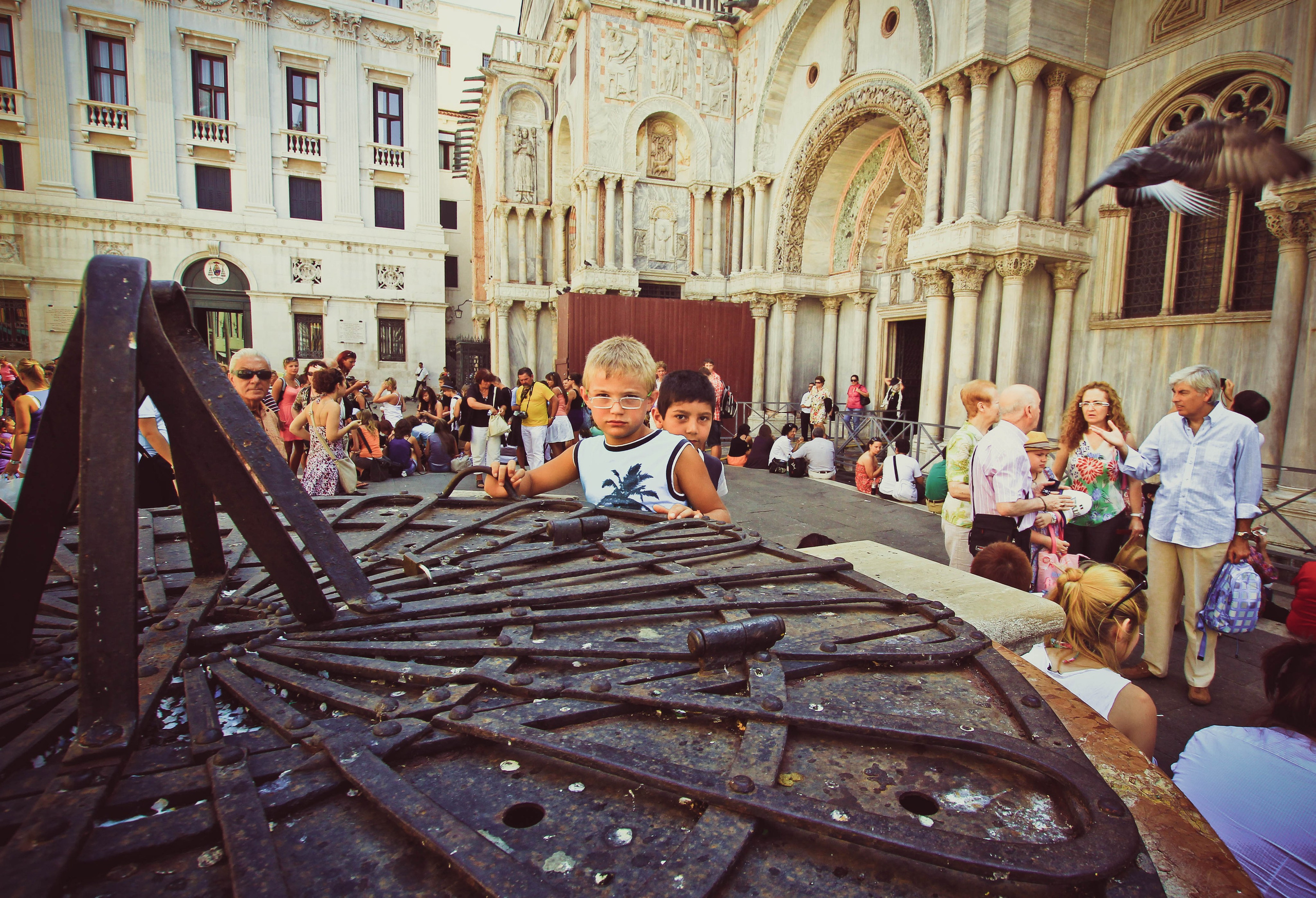 ИТАЛИЯ. Стрит-фотография, полная абсурда, идиотизма и красоты