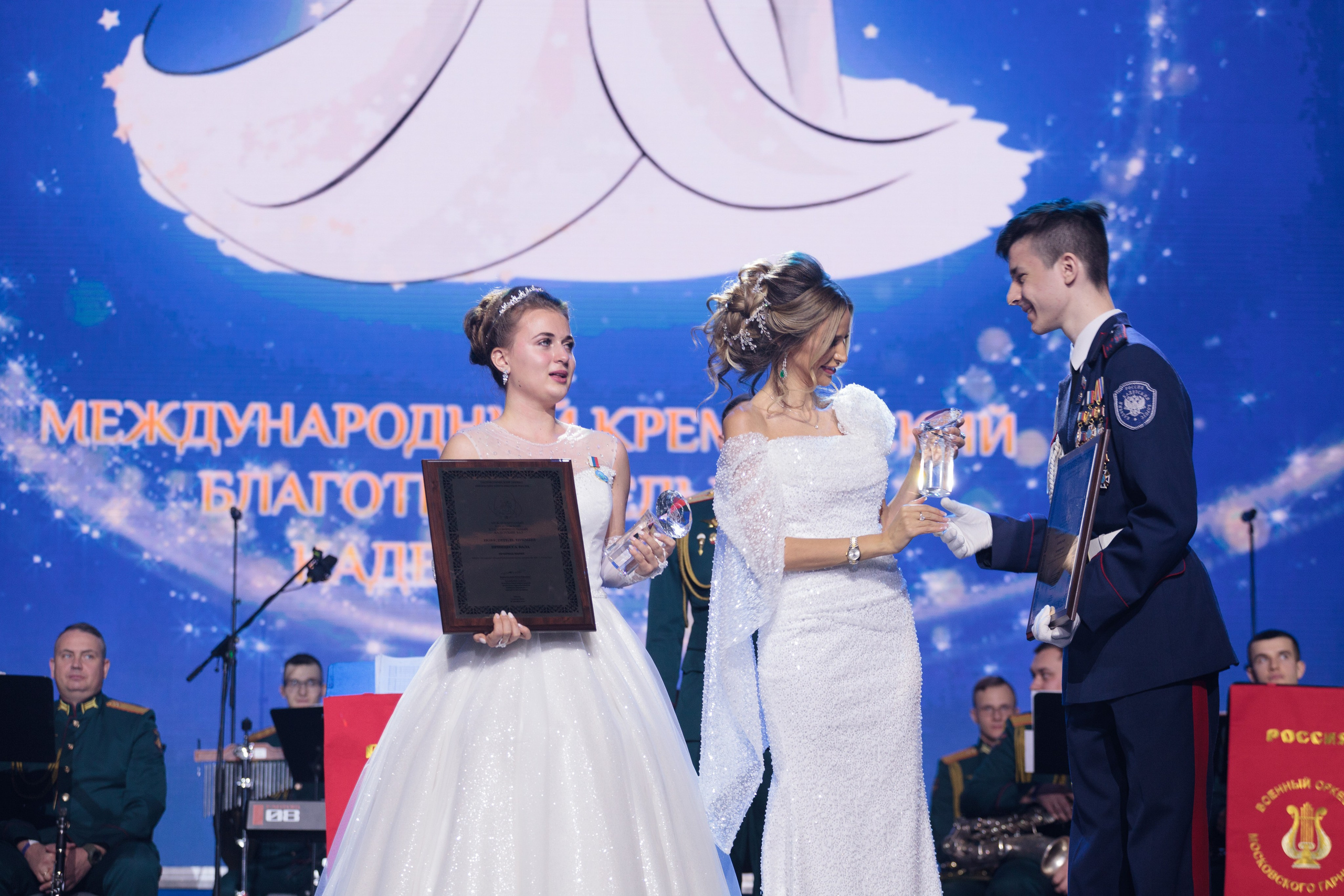 VIII «Международный Кремлёвский Благотворительный Кадетский Бал». Рекламный, предметный, репортажный, семейный фотограф и художник в Москве