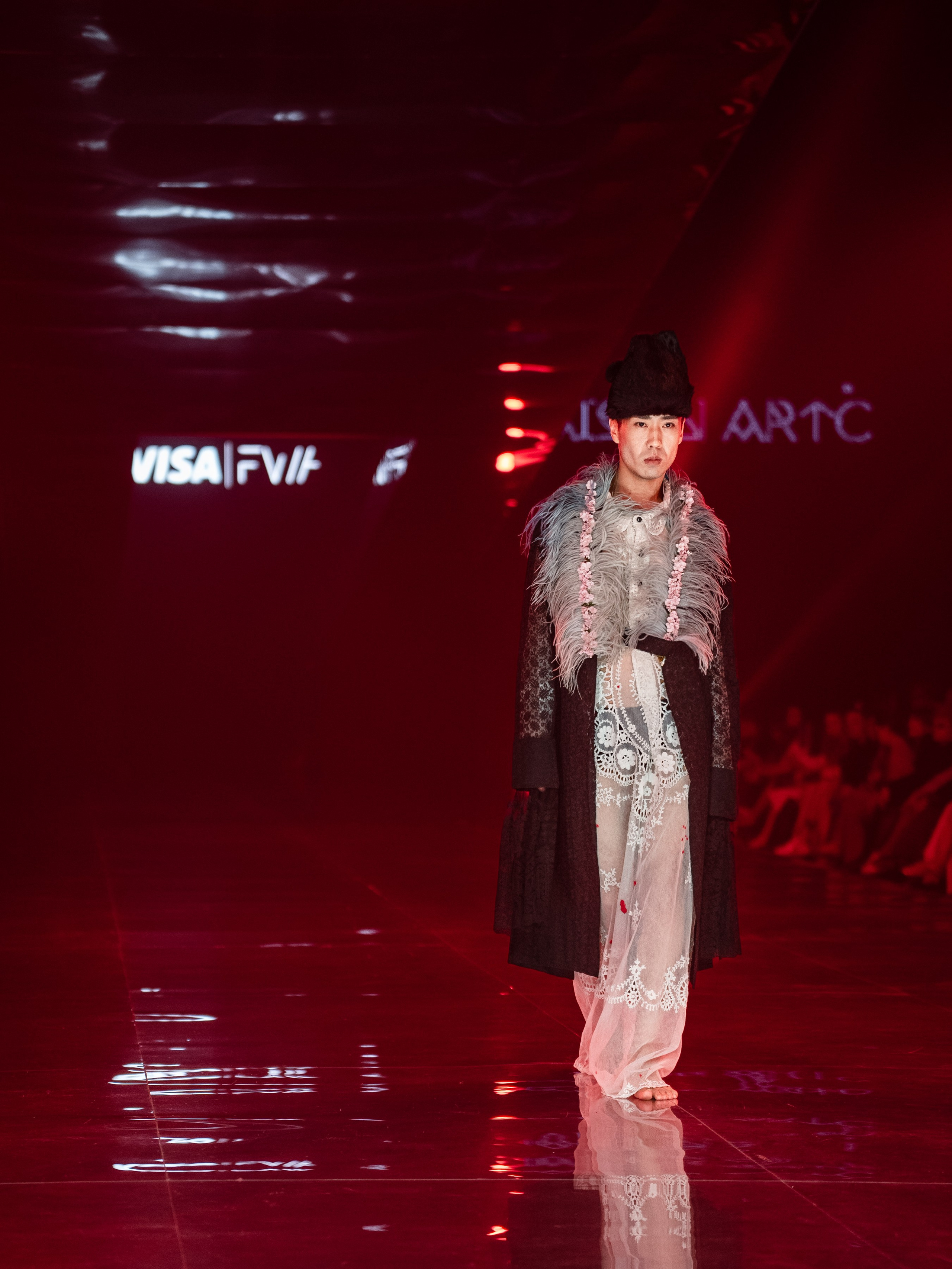 Visa Fashion week Maison Artc. Сайт Алматинского НЮ АРТ, будуар и фэшн фотографа Дениса Карпенко