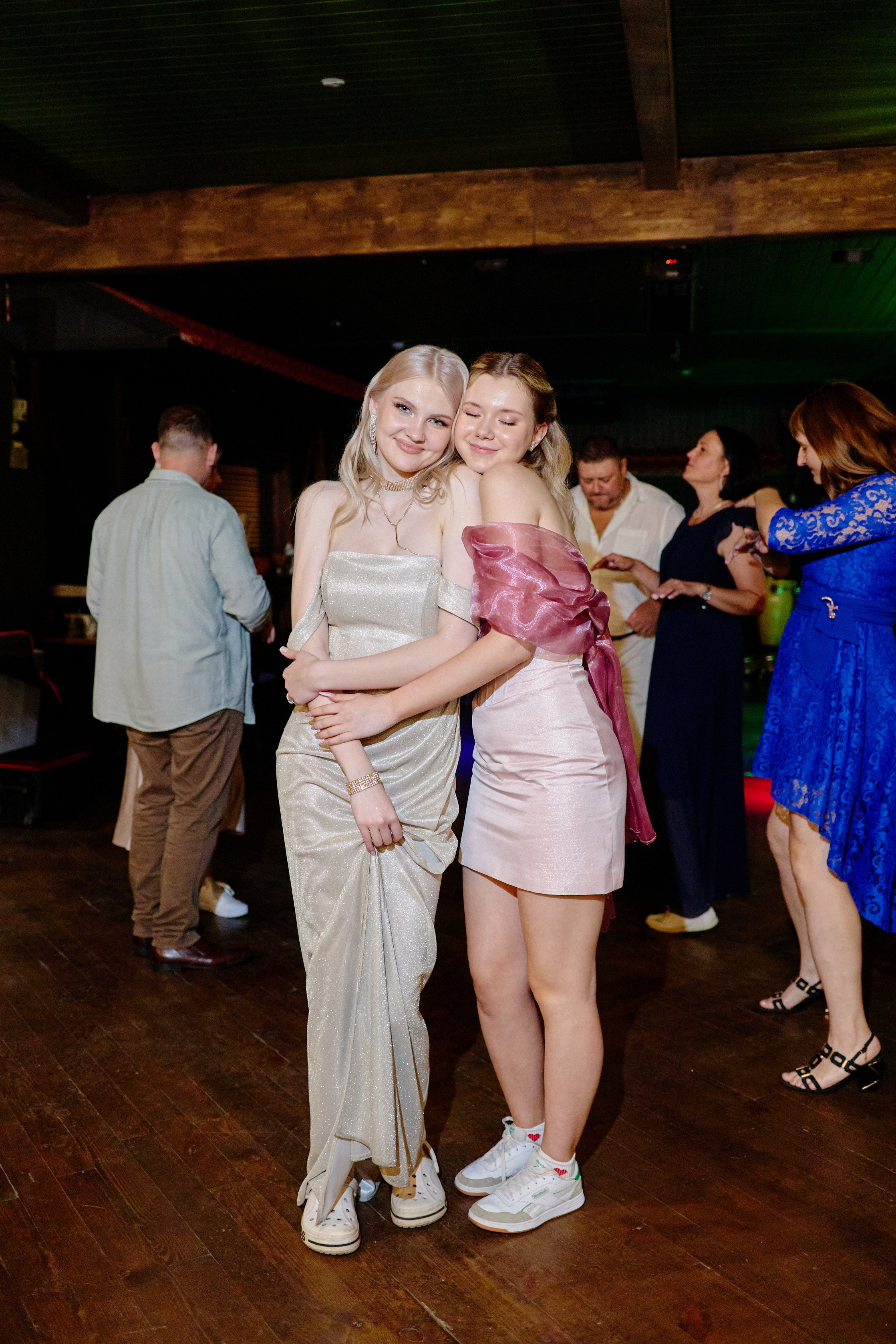 Выпускной 35 Сош. Фотограф Выпускные альбомы Таганрог Сергей Коробченко