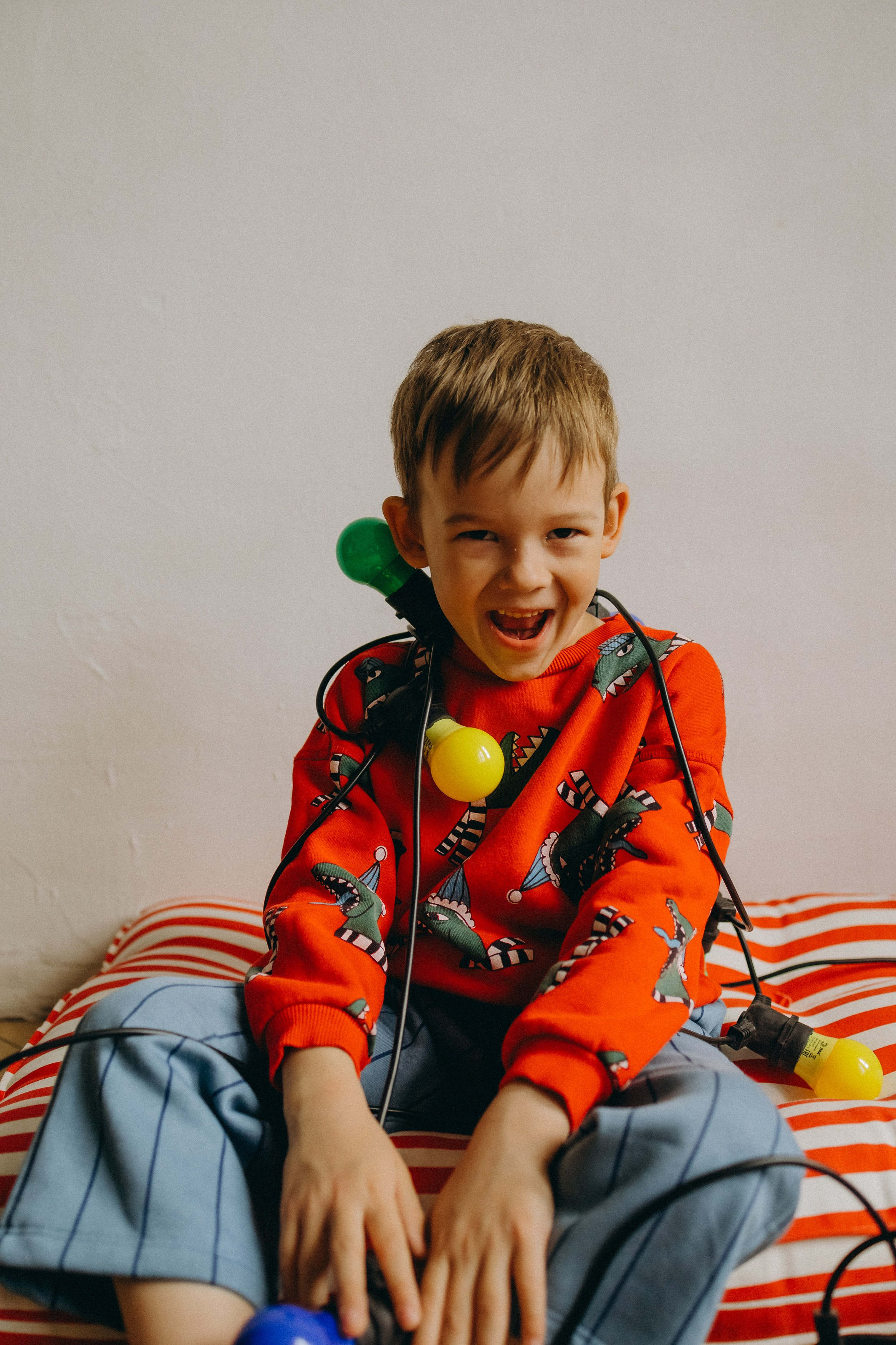 Лиля, Роберт, Адриан. Главная