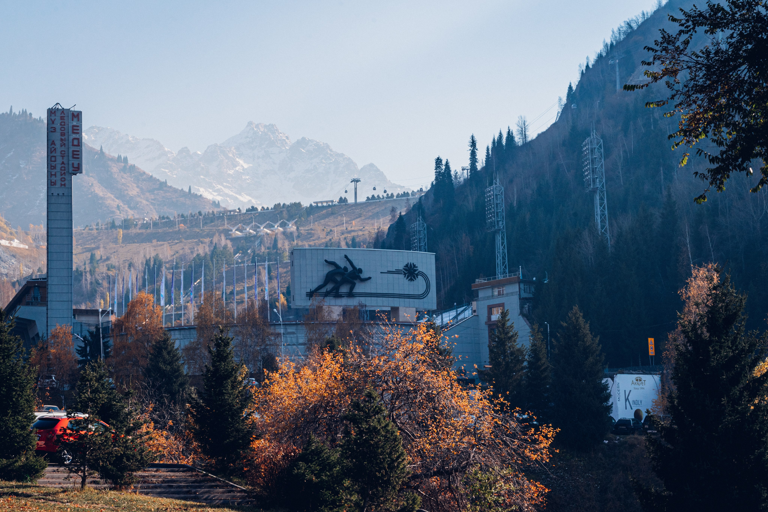Путешествие по Алмате рекламного фотографа из Гуанчжоу. Коммерческий и предметный фотограф в Гуанчжоу Коваленко Александр