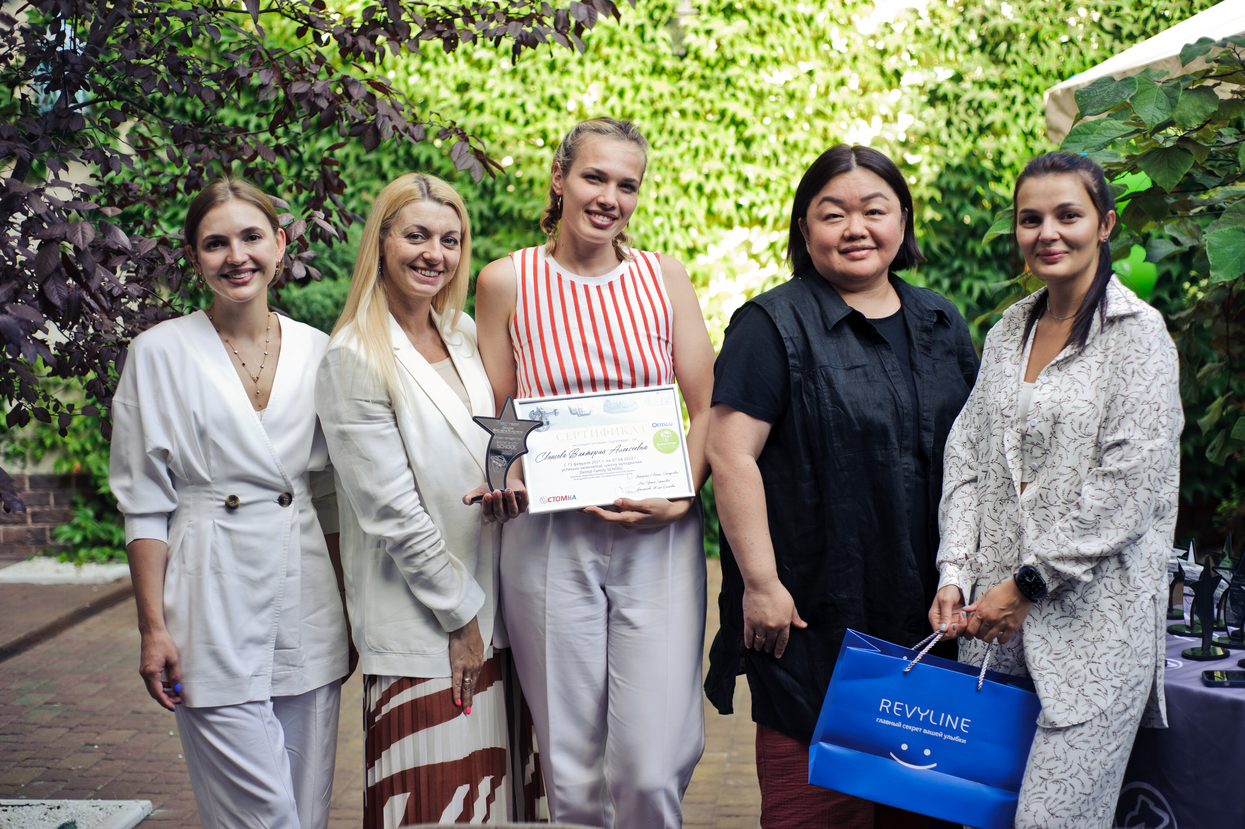 Выпускной стоматологов. Свадебный и семейный фотограф в Ростове-на-Дону Алина Астахова