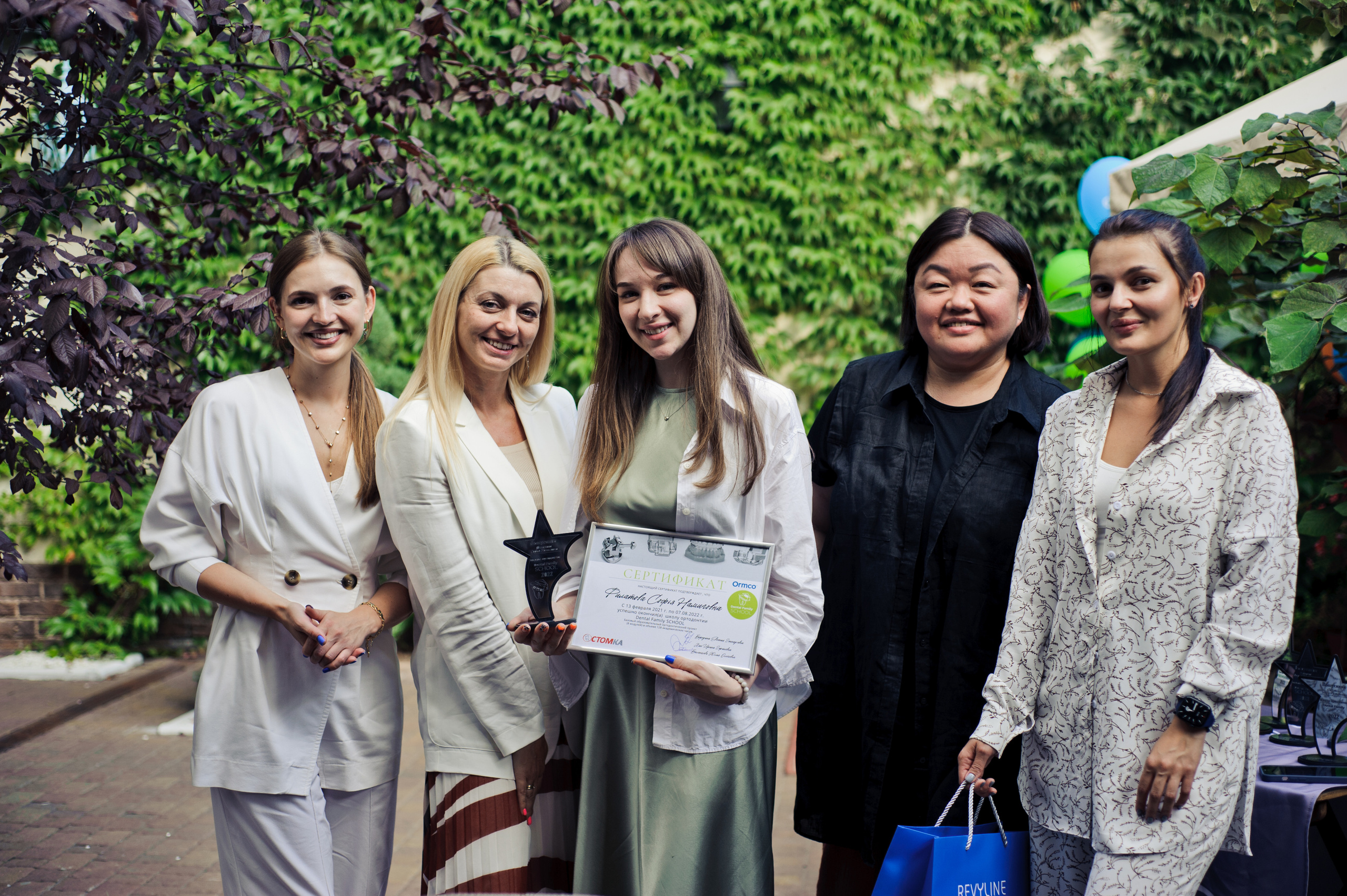 Выпускной стоматологов. Свадебный и семейный фотограф в Ростове-на-Дону Алина Астахова