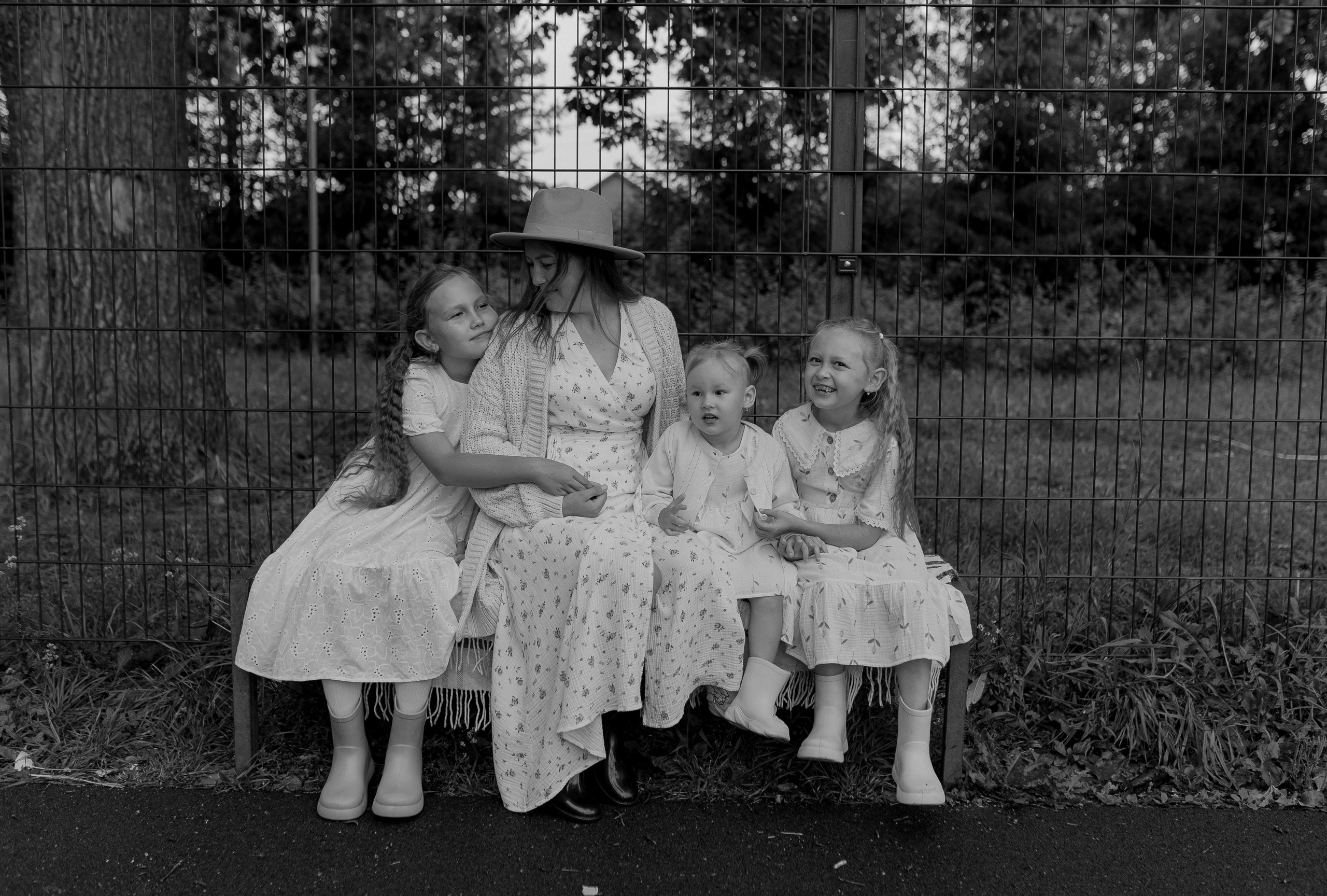 Мама Алина, Маша, Дина и Анечка. Фотограф Татьяна Семенова