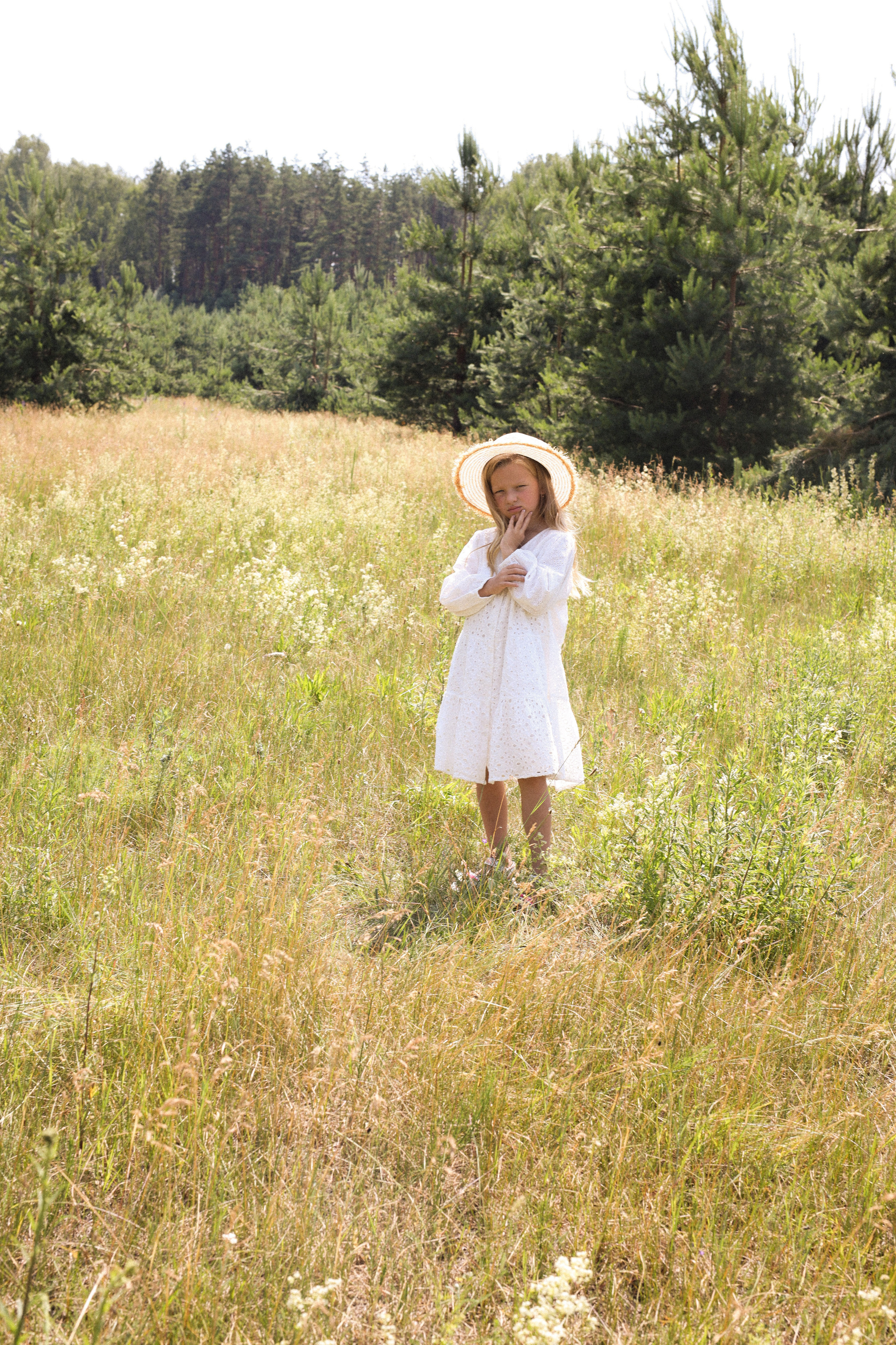 Даша и дочки в поле 🌾. Фотограф Нижний Новгород Юлия Болдырева