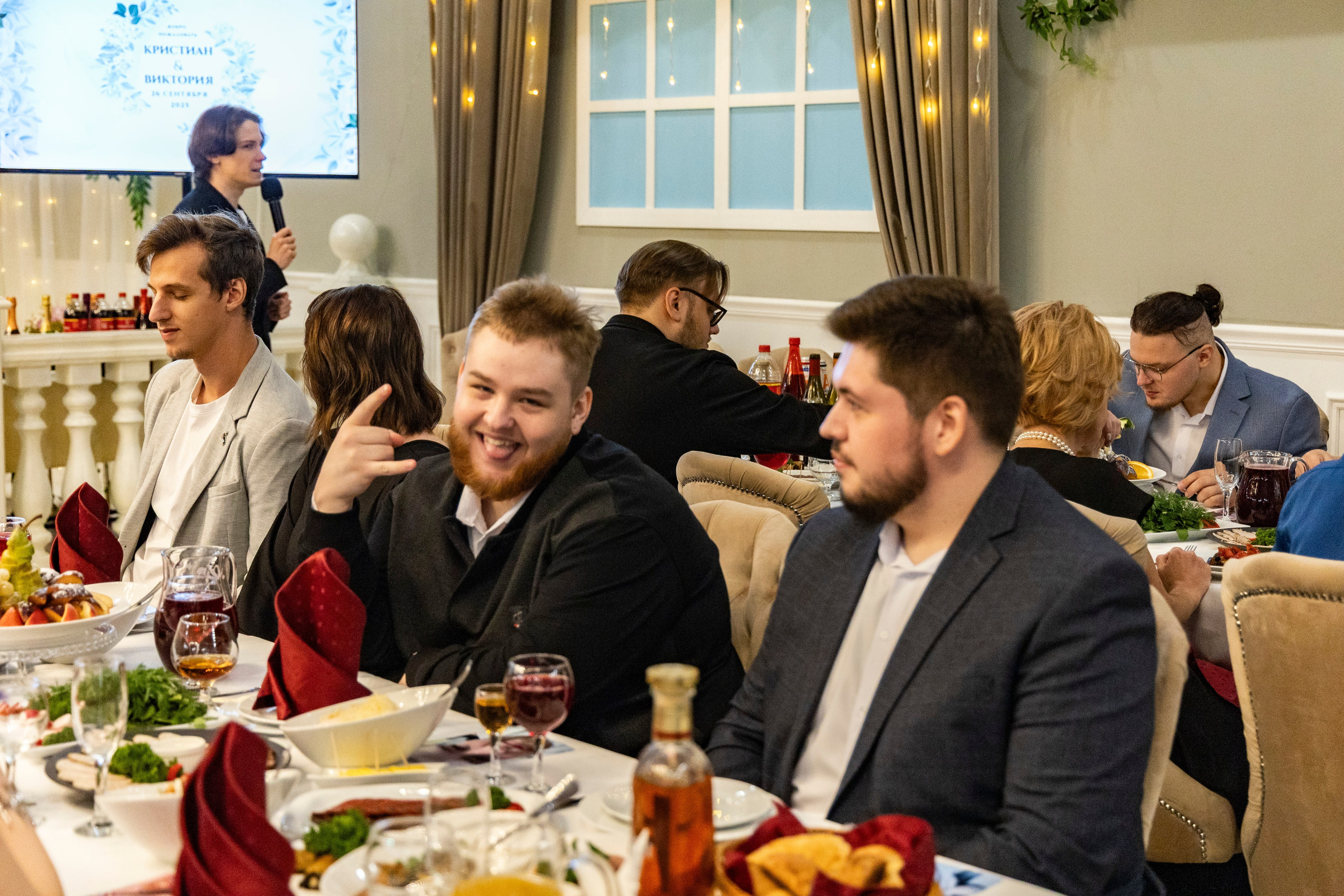 Свадебная фотосессия свадебный фотограф Татьяна Марсуверских свадебная фотопрогулка Москва Жуковский. Фотограф для маркетплейсов, фотоуслуги в Жуковском Татьяна Марсуверских