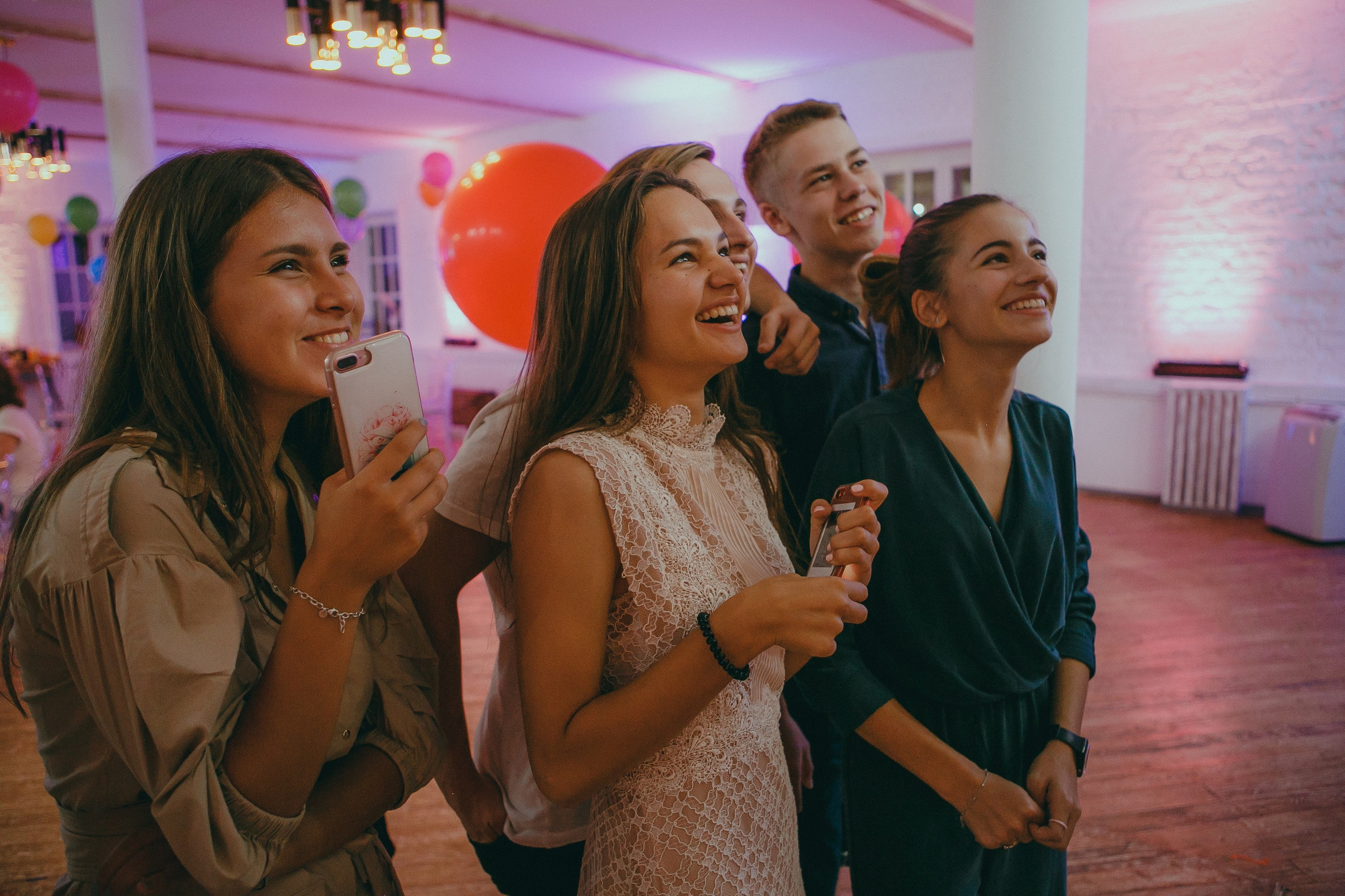 Профессиональный фотограф Алексей Спиридонов, Москва — интерьер, промышленная и семейная съёмка, портреты, репортажи, флористика