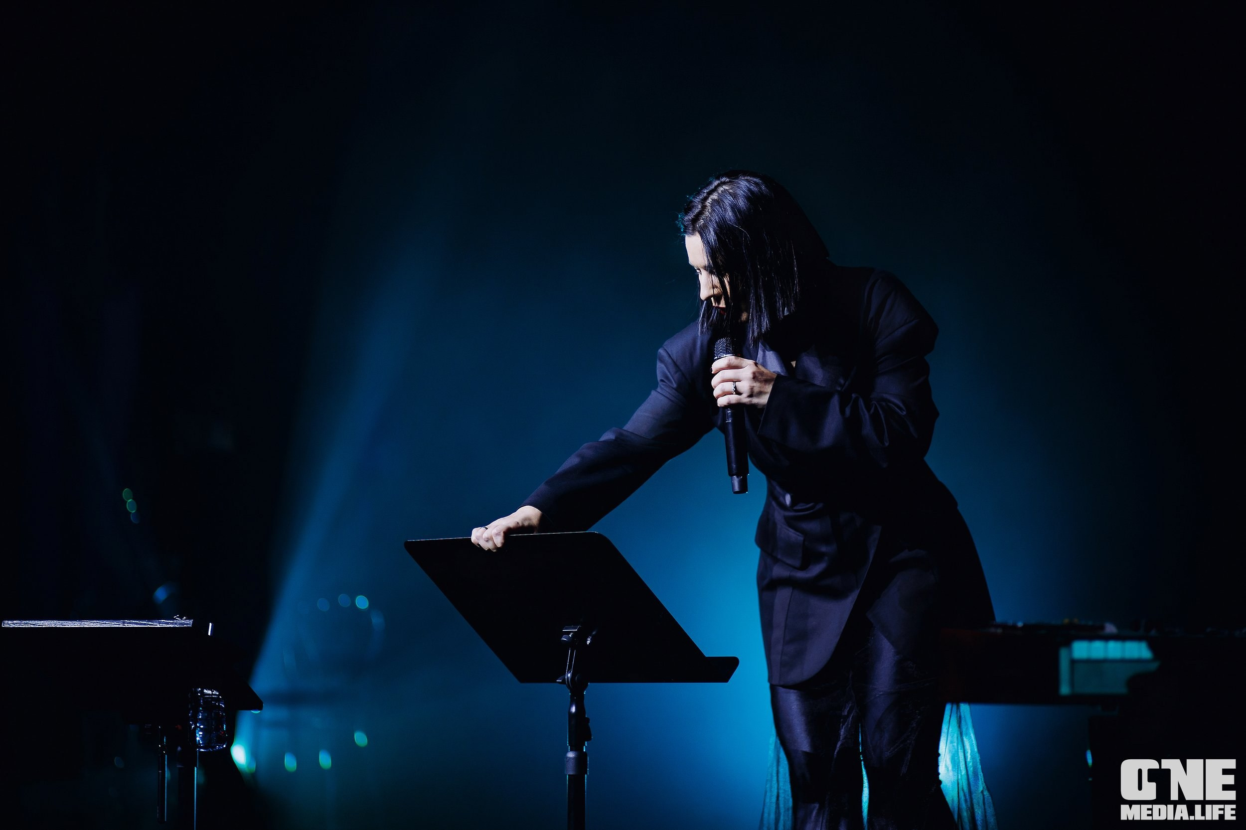 Фоторепортаж с концерта Ёлки. One Media Life: фоторепортажи, фотоотчеты с мероприятий и заведений