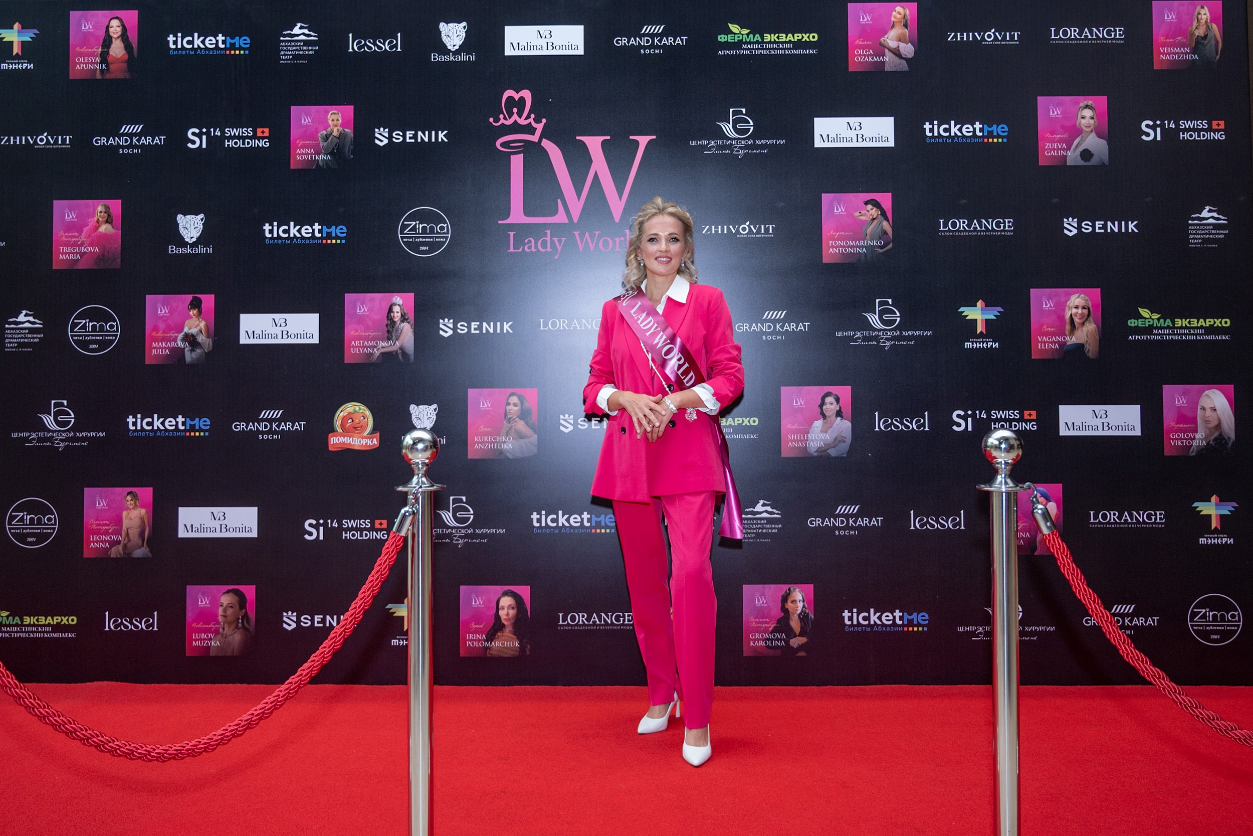 Церемония открытия Конкурса красоты «LADY WORLD» 2024. Фотографирую счастливых людей в Сочи