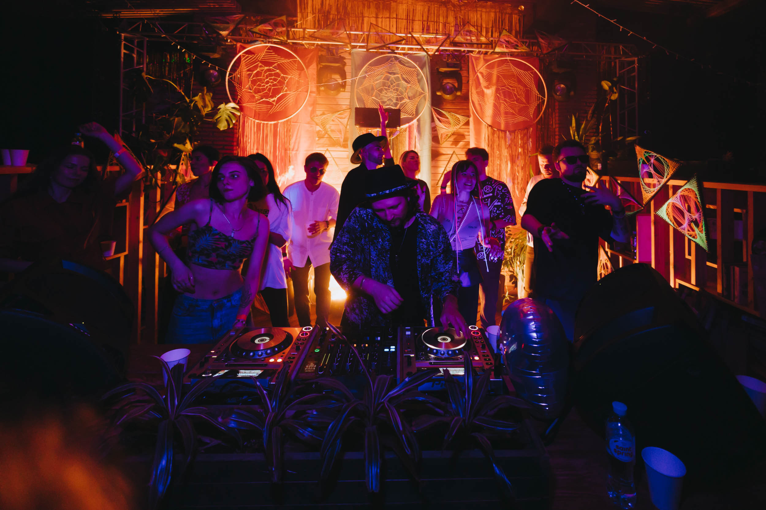 MANTRA: Acrobat. Фото и видео контент за одну съемку — Веретенников Егор