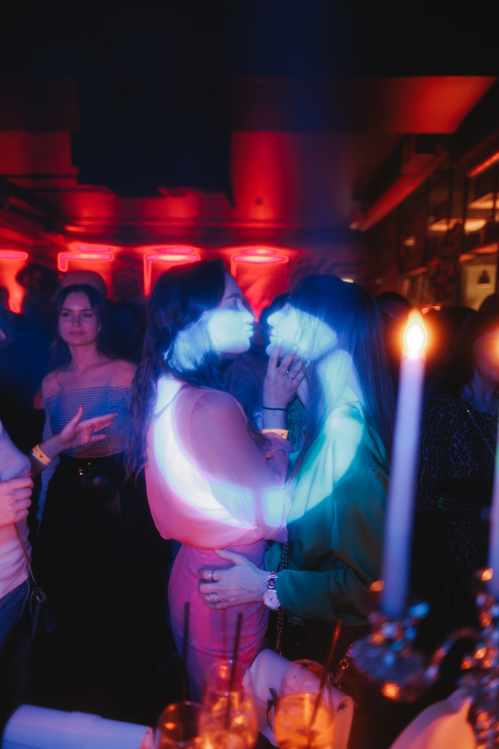 MANTRA: Betelgeize. Фото и видео контент за одну съемку — Веретенников Егор