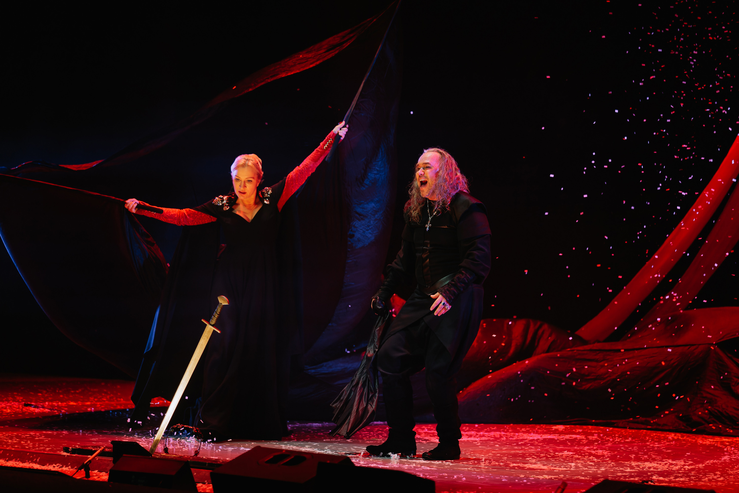 «Лев зимой». Фото и видео контент за одну съемку — Веретенников Егор