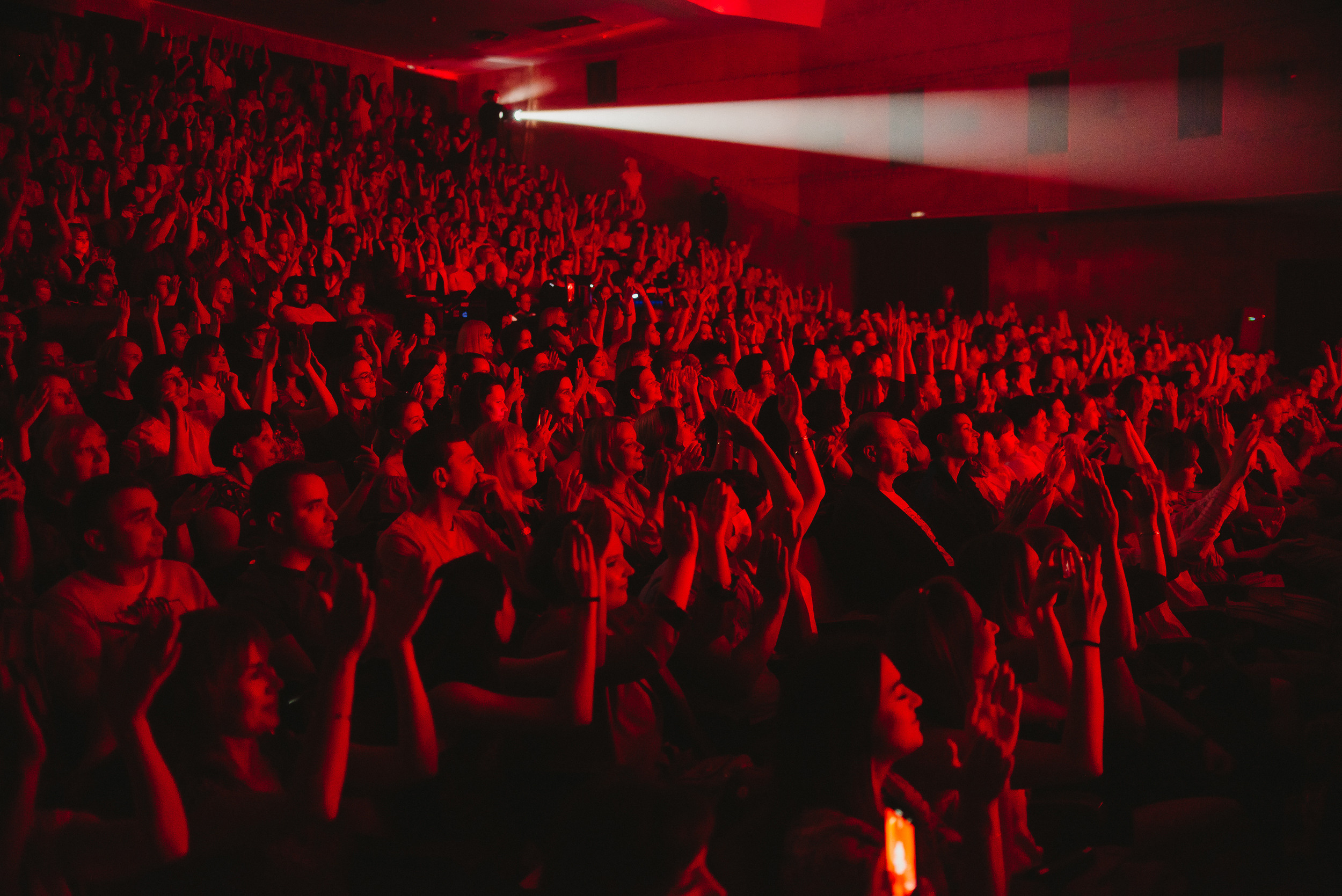 Лазарев. Фото и видео контент за одну съемку — Веретенников Егор