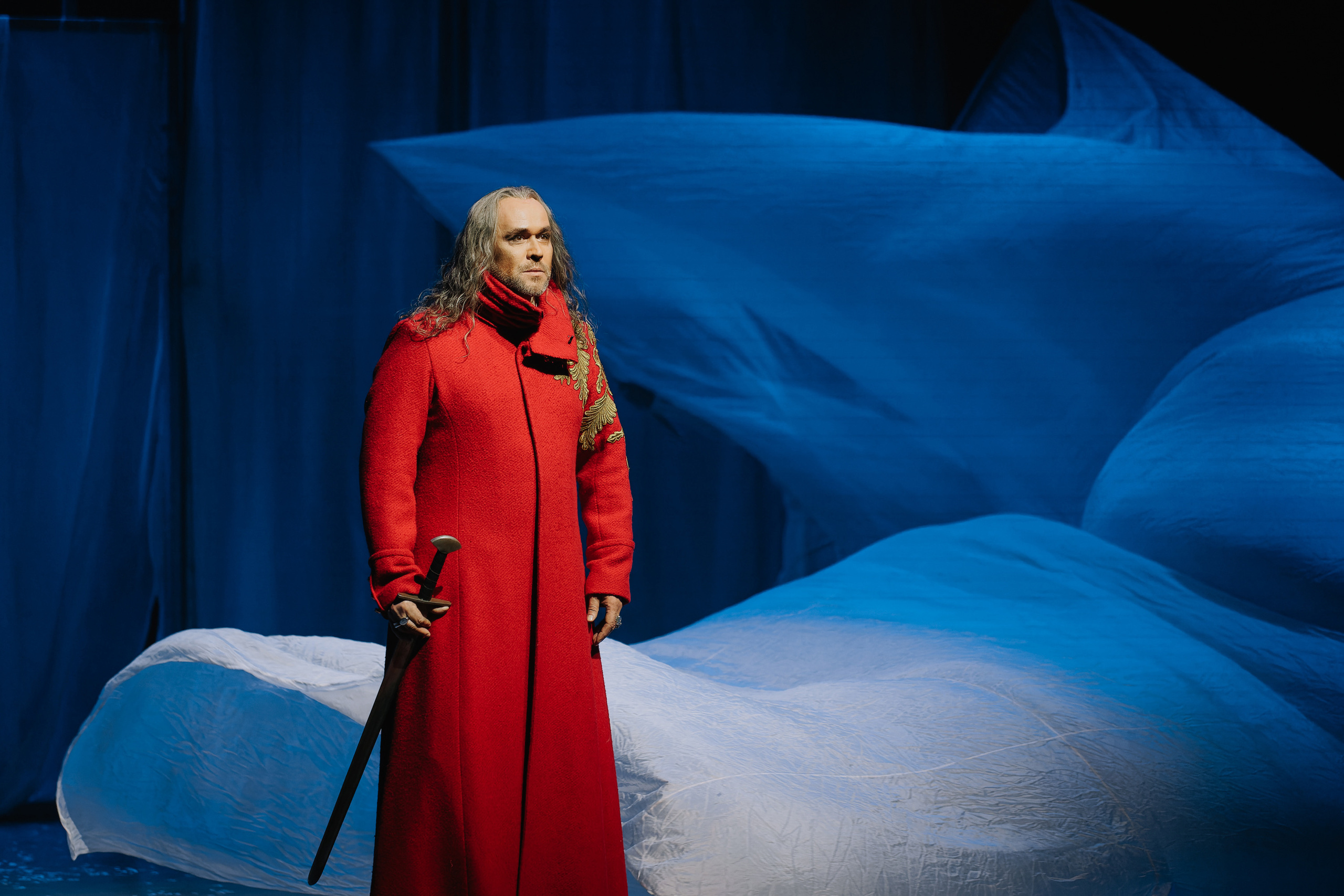 «Лев зимой». Фото и видео контент за одну съемку — Веретенников Егор