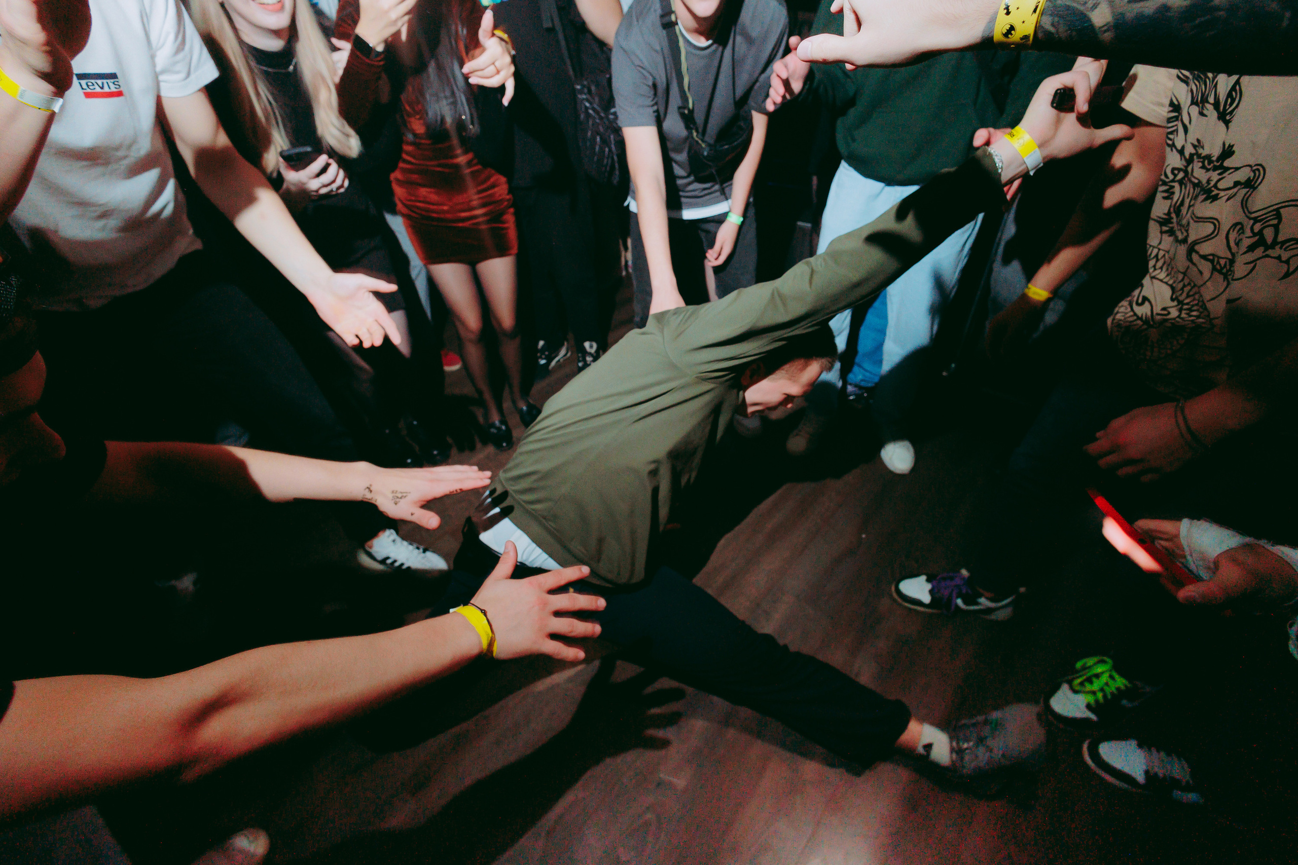 Repeat: 3 years. Фото и видео контент за одну съемку — Веретенников Егор