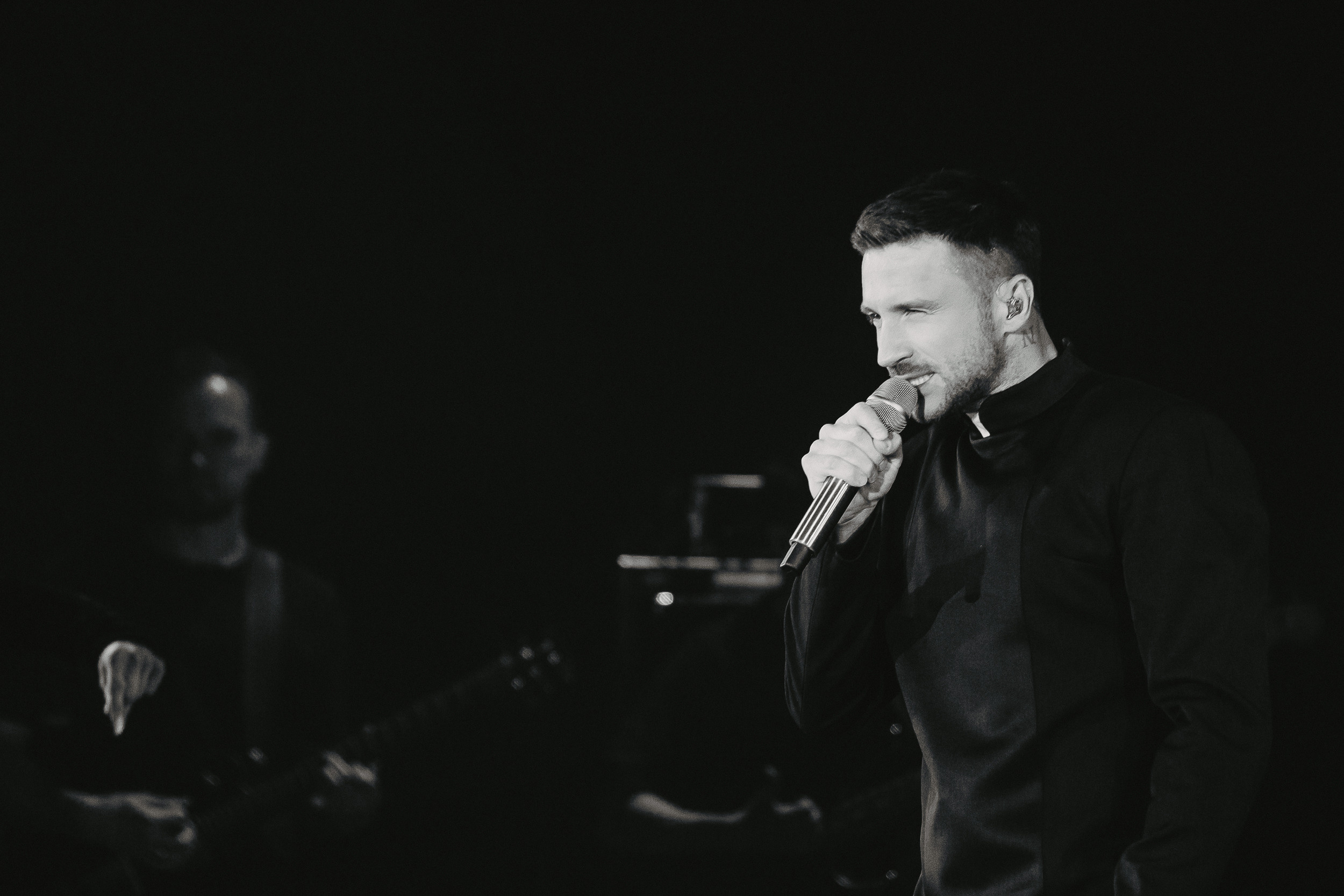 Лазарев. Фото и видео контент за одну съемку — Веретенников Егор