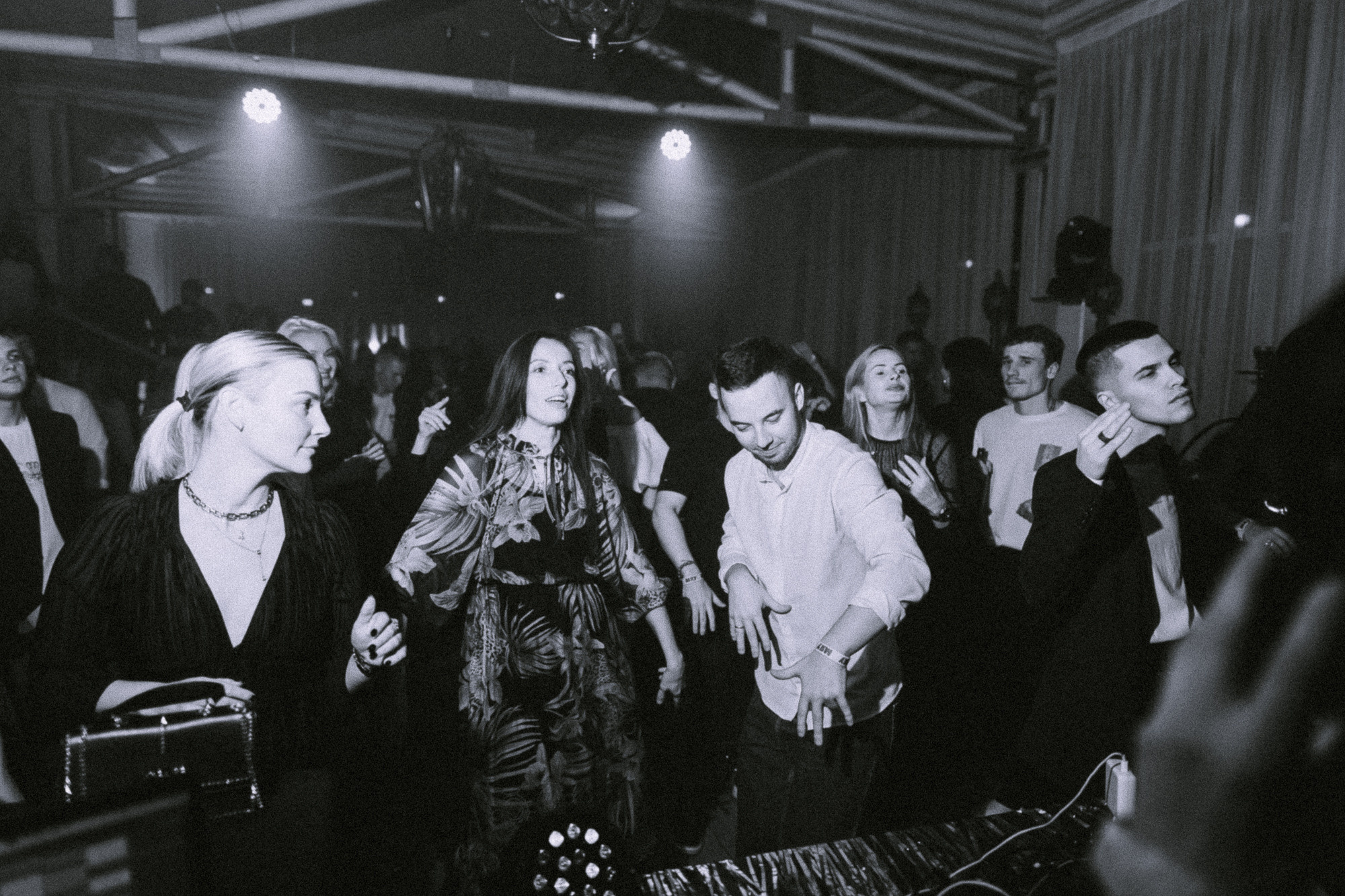 Vie Parisienne with Damien Vandesande (France). Фото и видео контент за одну съемку — Веретенников Егор