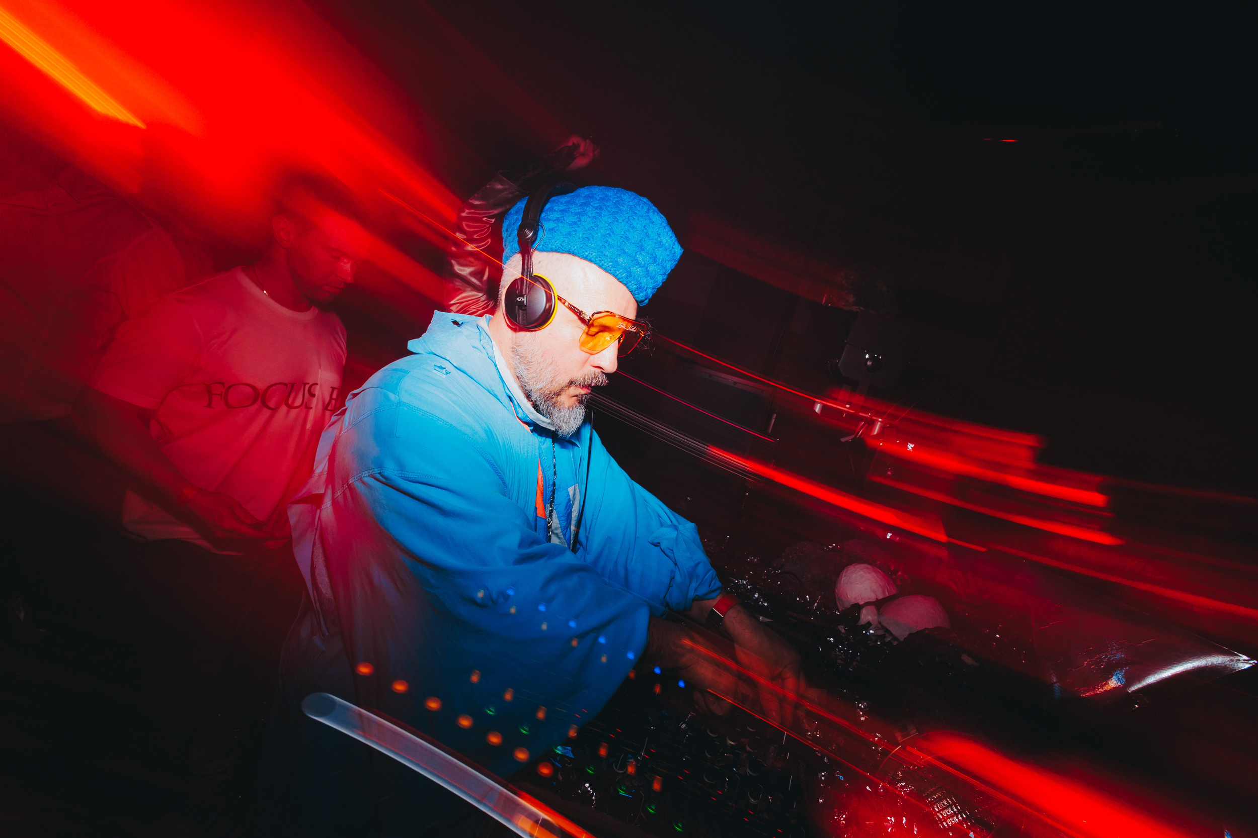 List. Фото и видео контент за одну съемку — Веретенников Егор