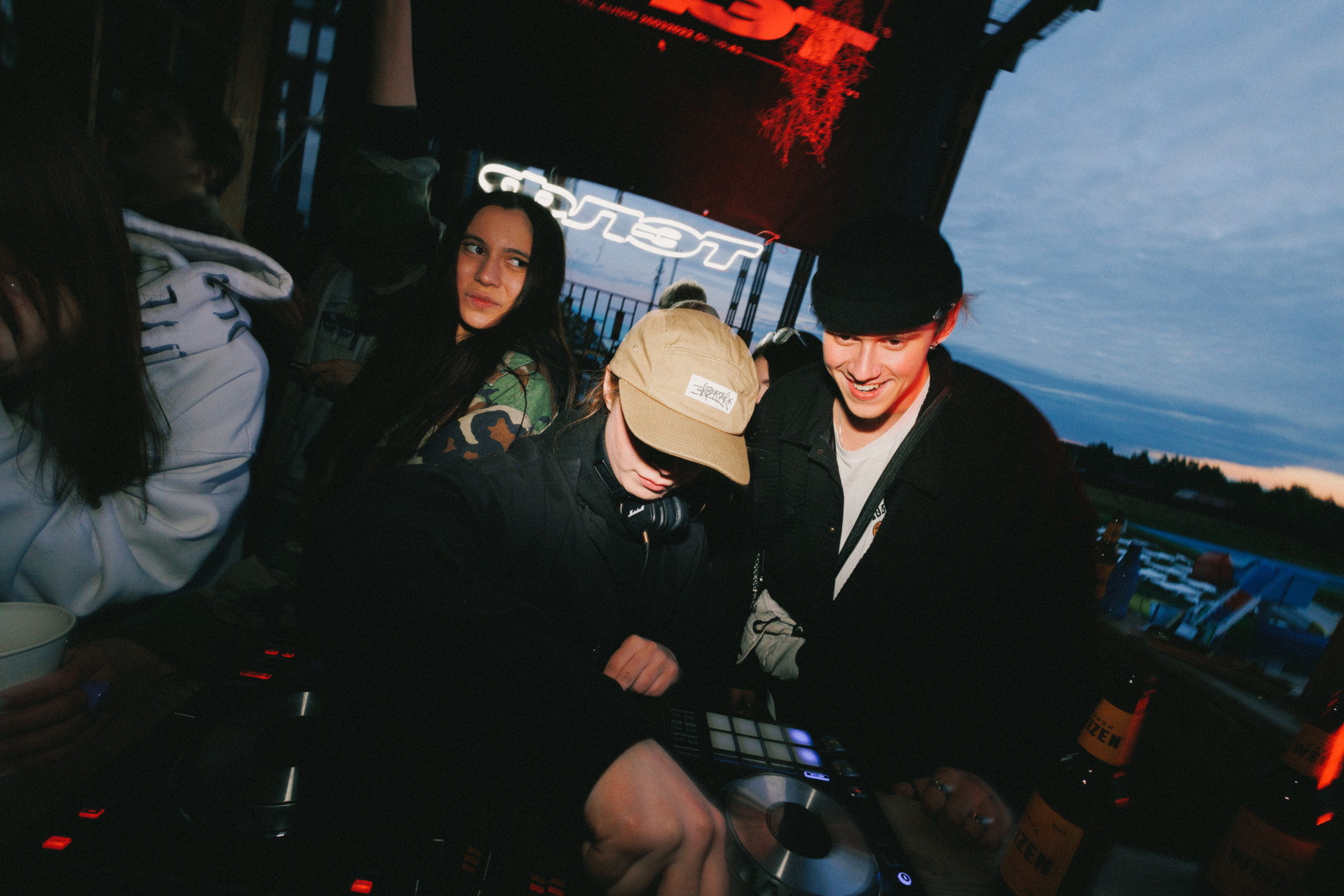 ФЛЭТ. Фото и видео контент за одну съемку — Веретенников Егор