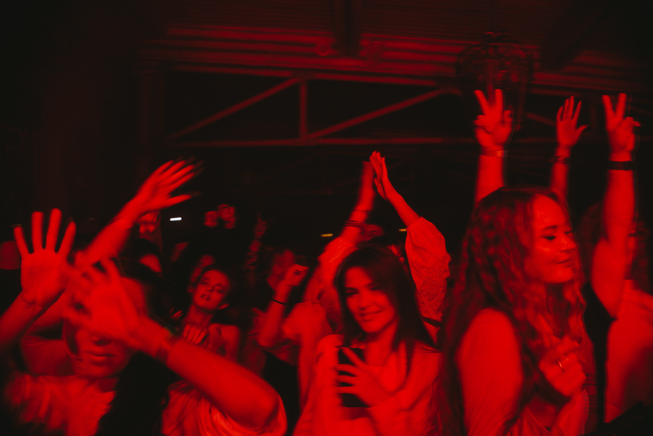 White MANTRA. Фото и видео контент за одну съемку — Веретенников Егор