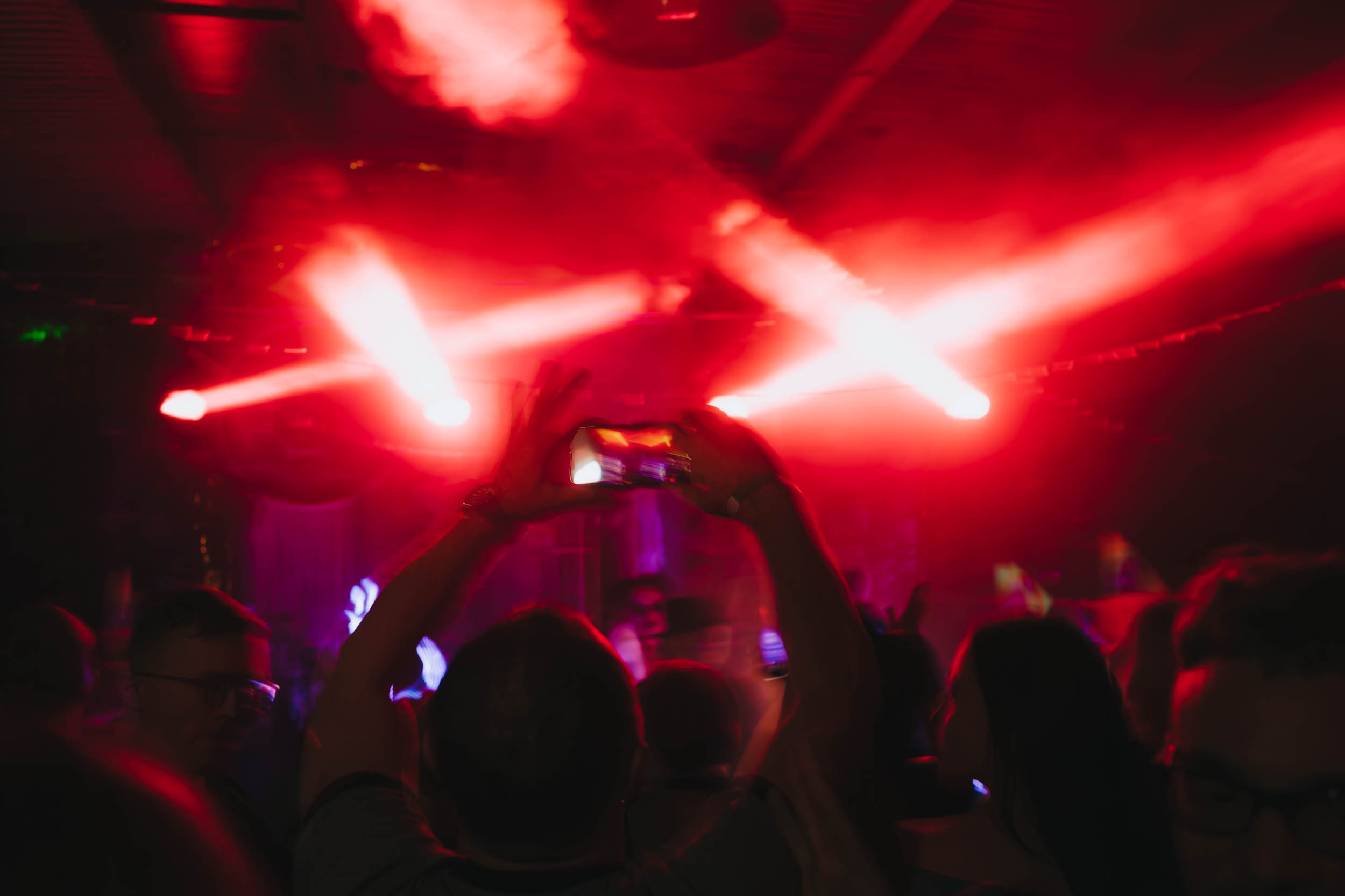 MANTRA: Acrobat. Фото и видео контент за одну съемку — Веретенников Егор