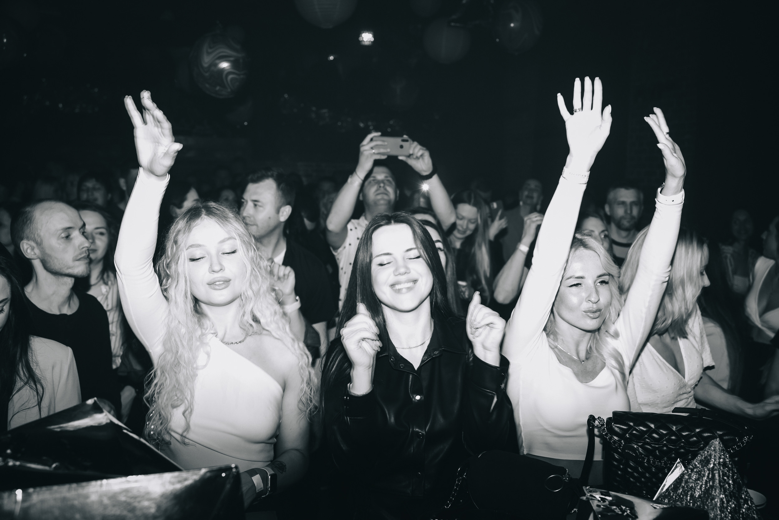 List. Фото и видео контент за одну съемку — Веретенников Егор