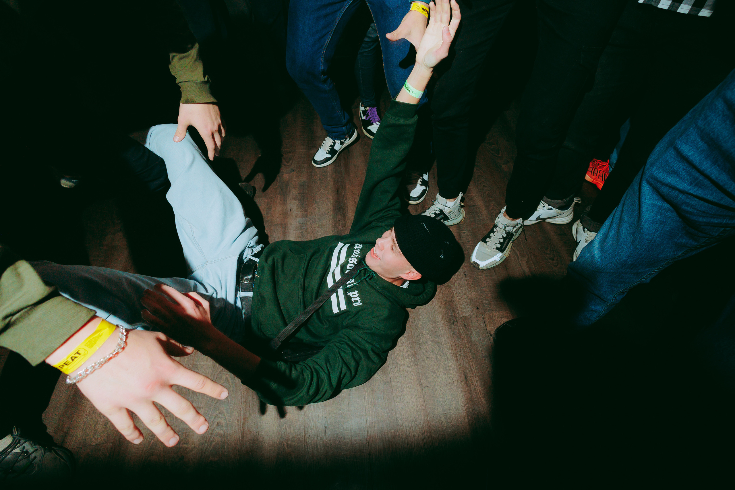 Repeat: 3 years. Фото и видео контент за одну съемку — Веретенников Егор