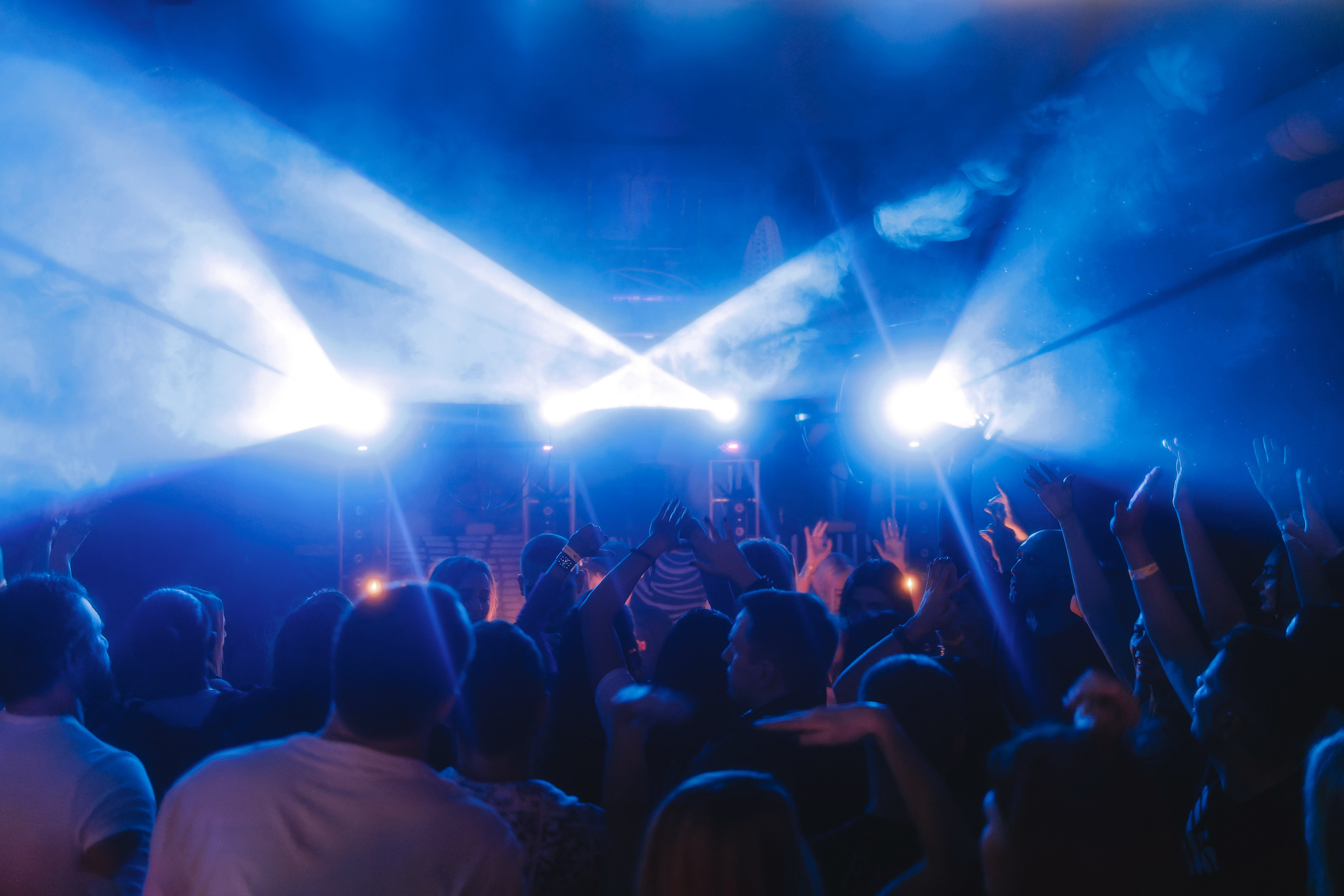 MANTRA: Betelgeize. Фото и видео контент за одну съемку — Веретенников Егор