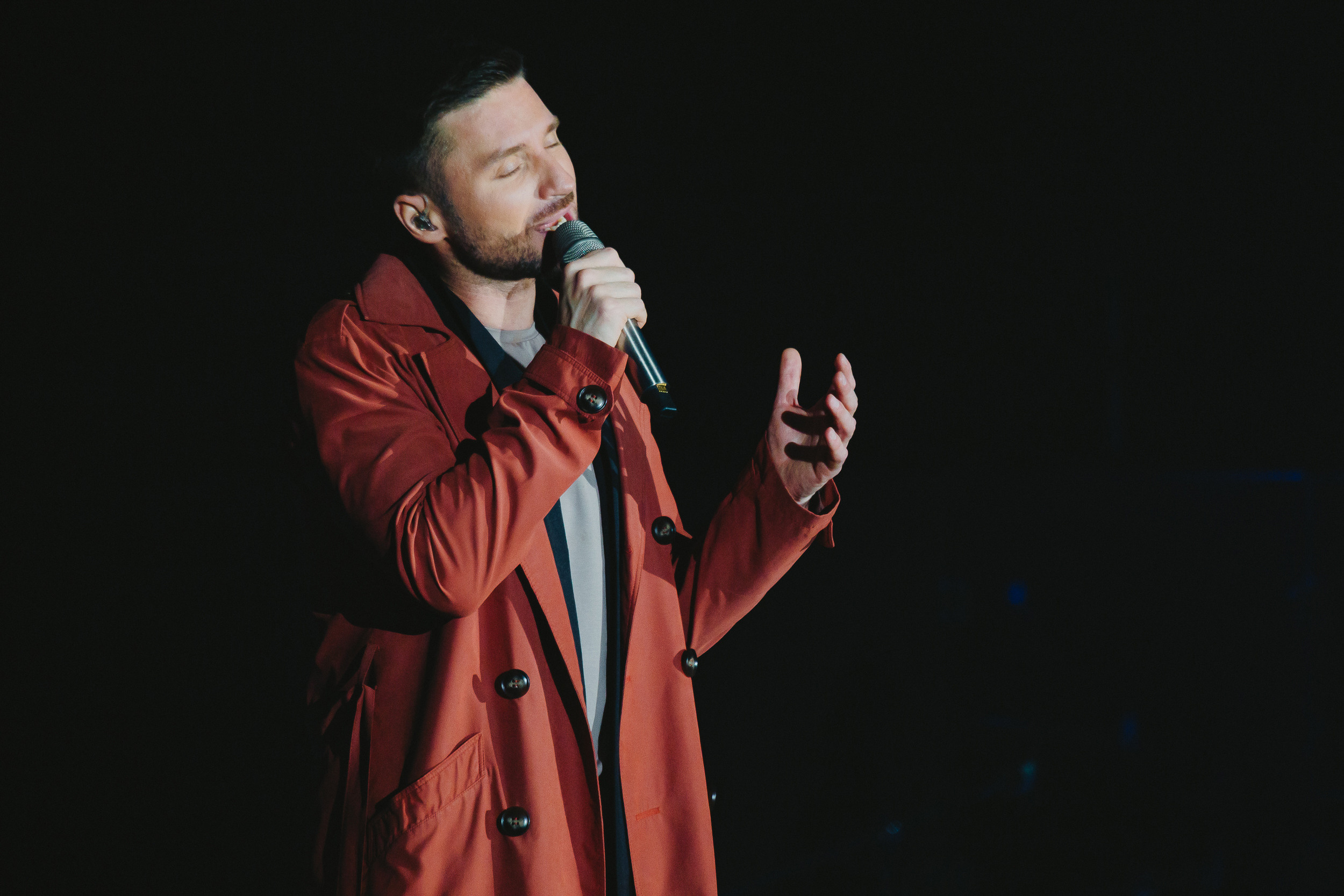 Лазарев. Фото и видео контент за одну съемку — Веретенников Егор