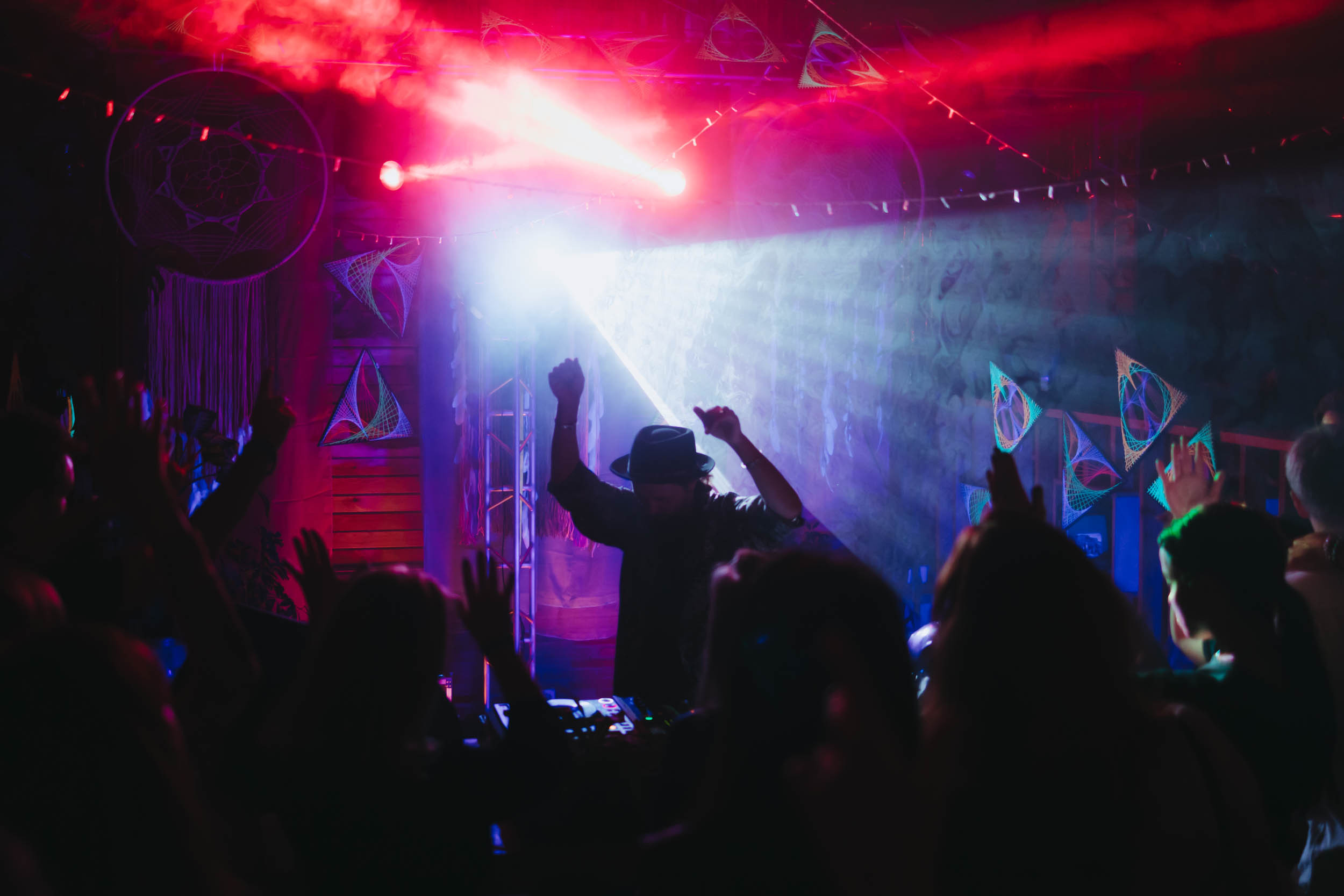 MANTRA: Acrobat. Фото и видео контент за одну съемку — Веретенников Егор